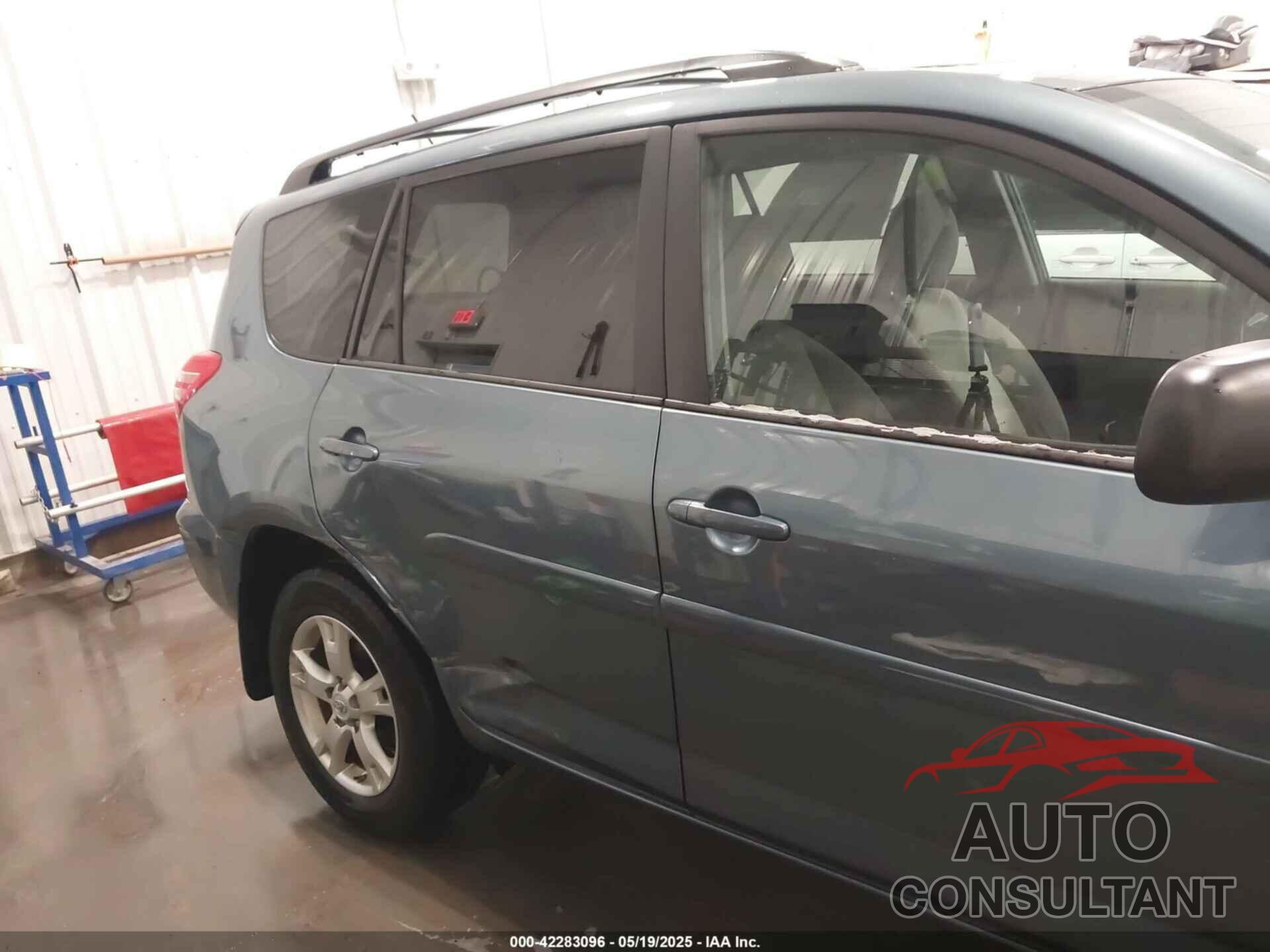 TOYOTA RAV4 2011 - 2T3ZF4DV1BW078644