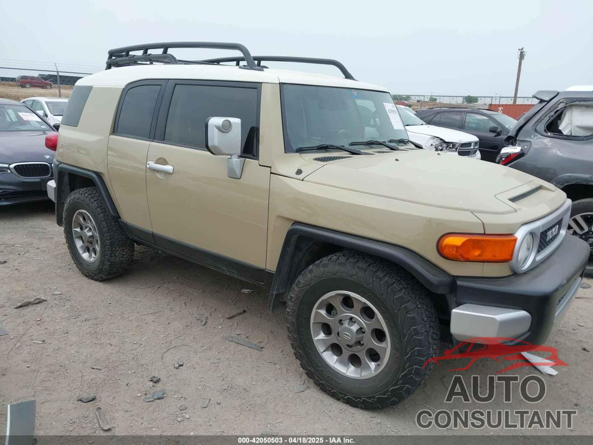 TOYOTA FJ CRUISER 2013 - JTEZU4BFXDK013221