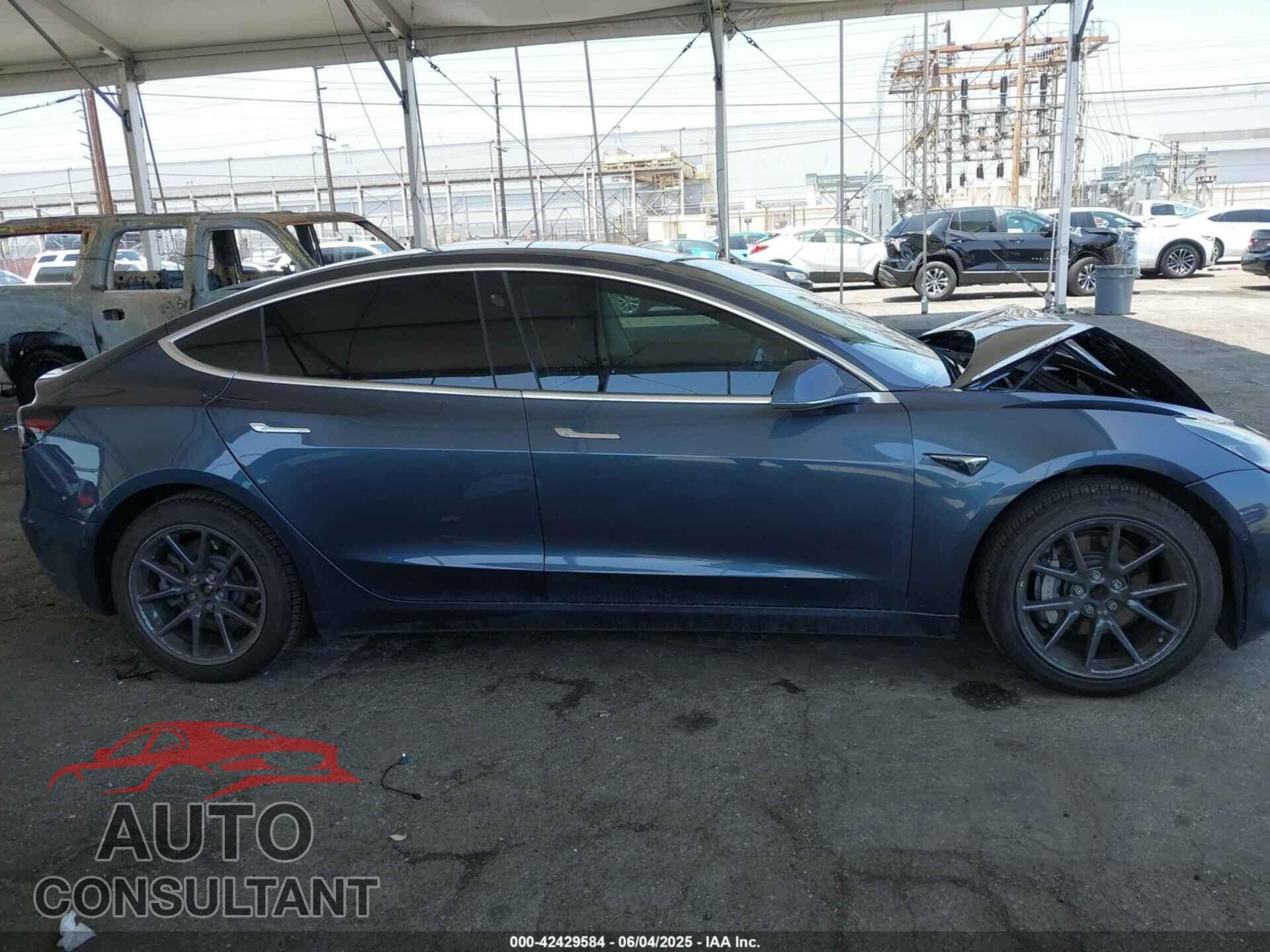 TESLA MODEL 3 2018 - 5YJ3E1EA7JF021792