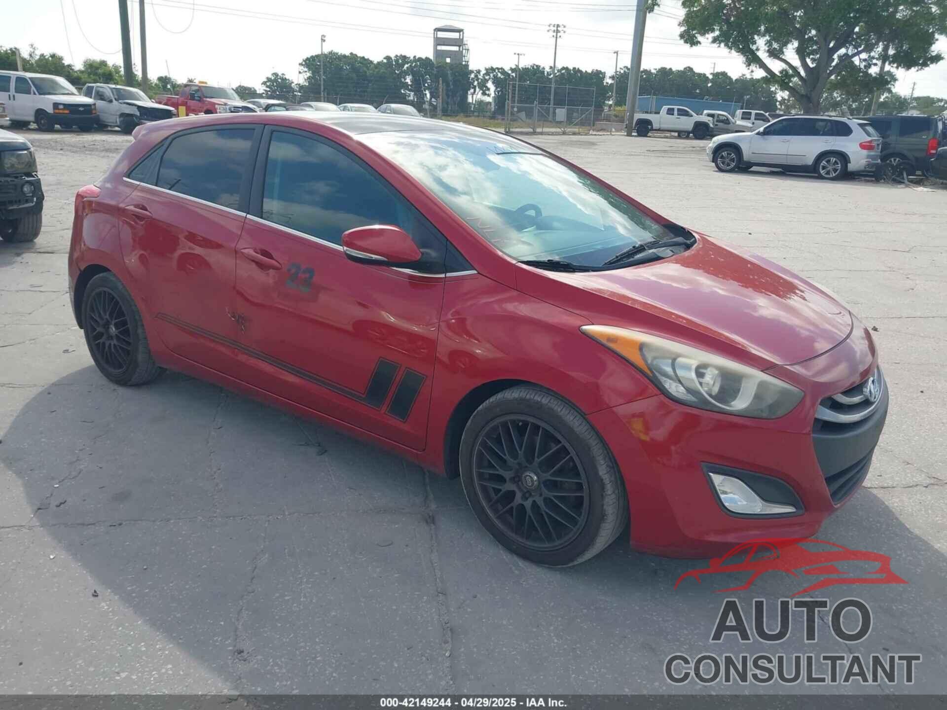 HYUNDAI ELANTRA GT 2013 - KMHD35LE7DU131935
