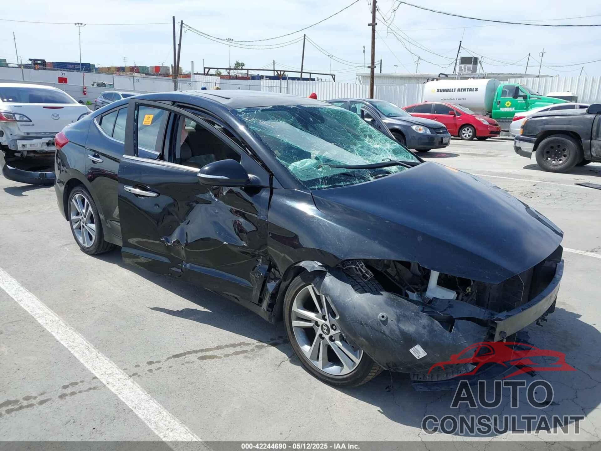 HYUNDAI ELANTRA 2017 - KMHD84LF6HU160174