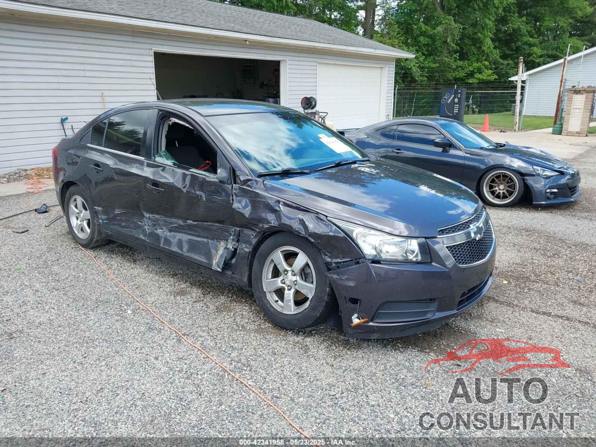 CHEVROLET CRUZE 2014 - 1G1PC5SB1E7239033