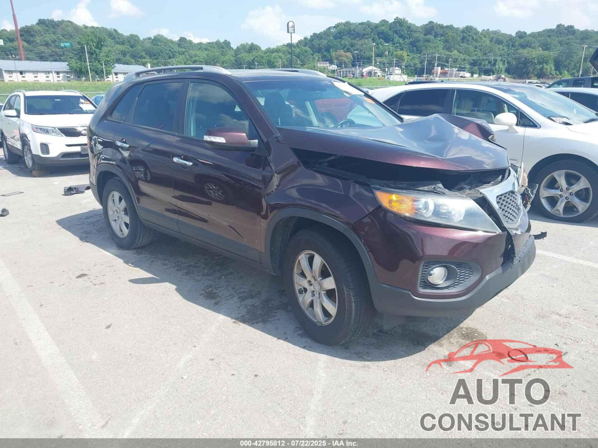 KIA SORENTO 2012 - 5XYKT3A65CG269033