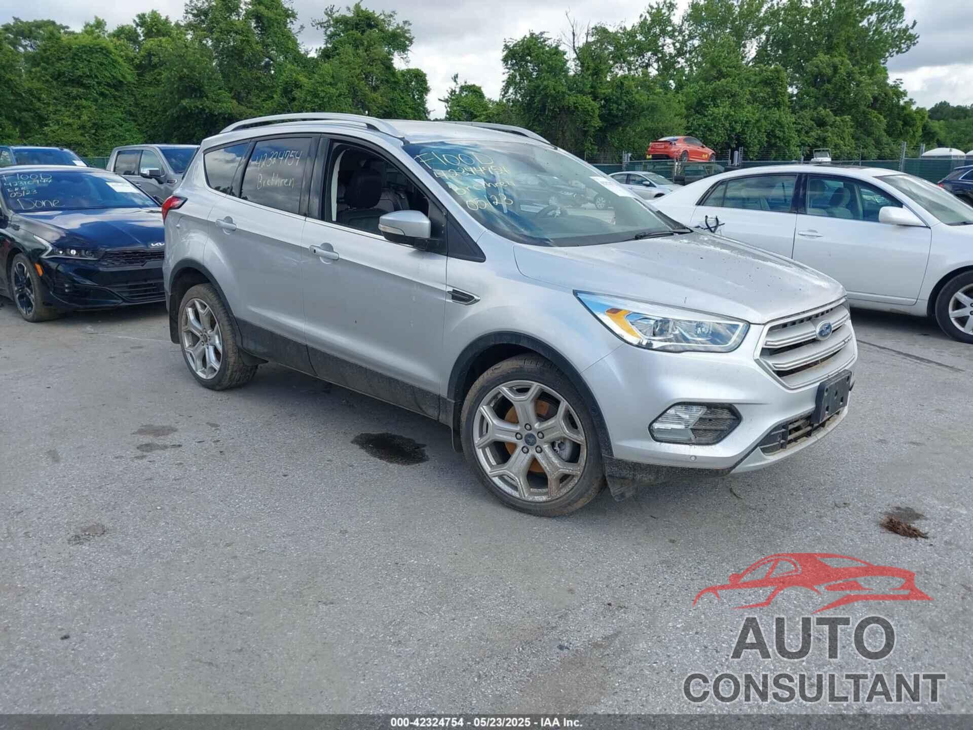 FORD ESCAPE 2019 - 1FMCU9J98KUB98904