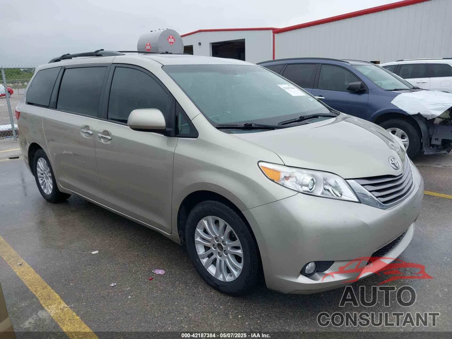 TOYOTA SIENNA 2015 - 5TDYK3DCXFS578888