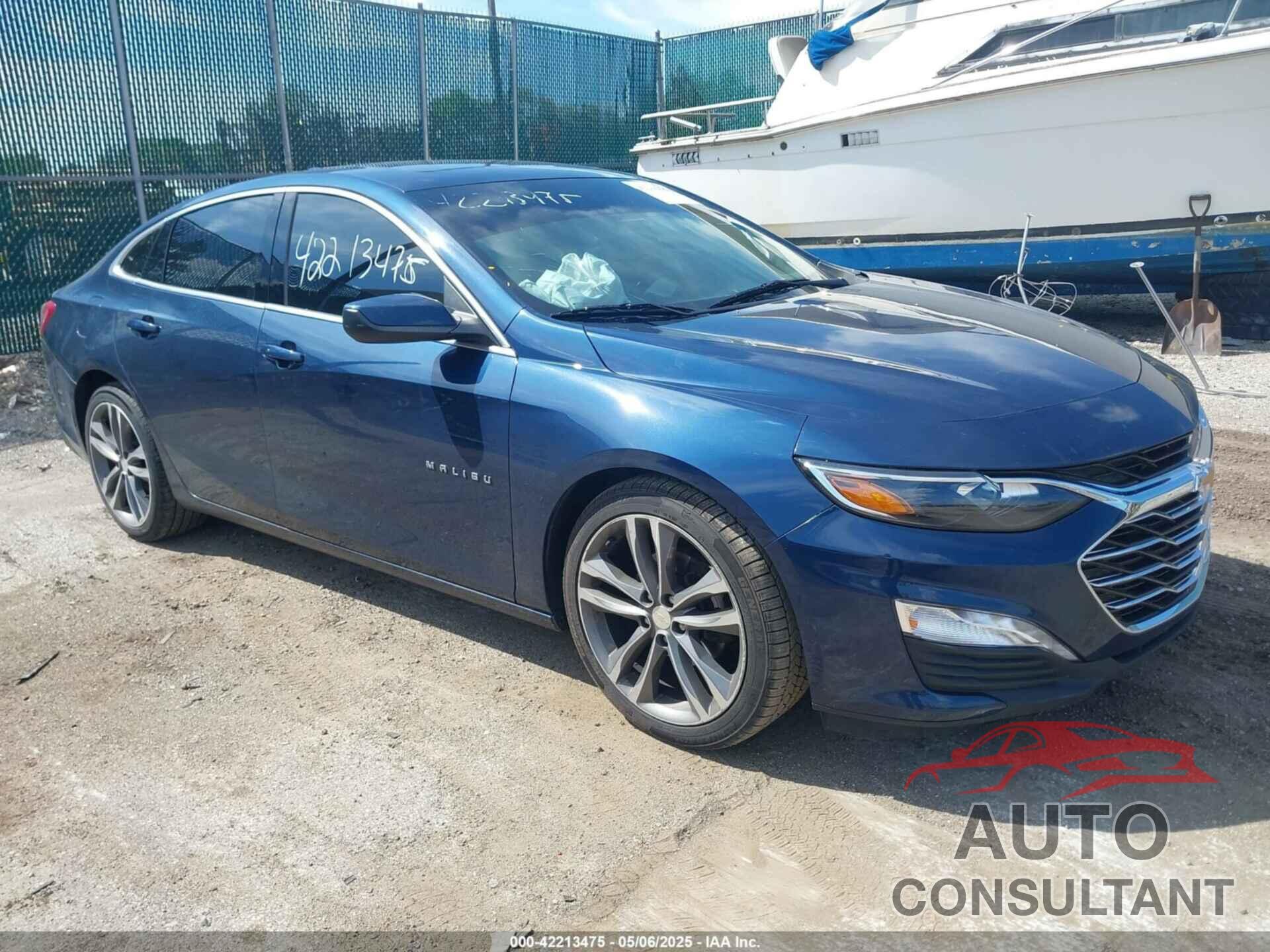 CHEVROLET MALIBU 2021 - 1G1ZD5ST8MF005720