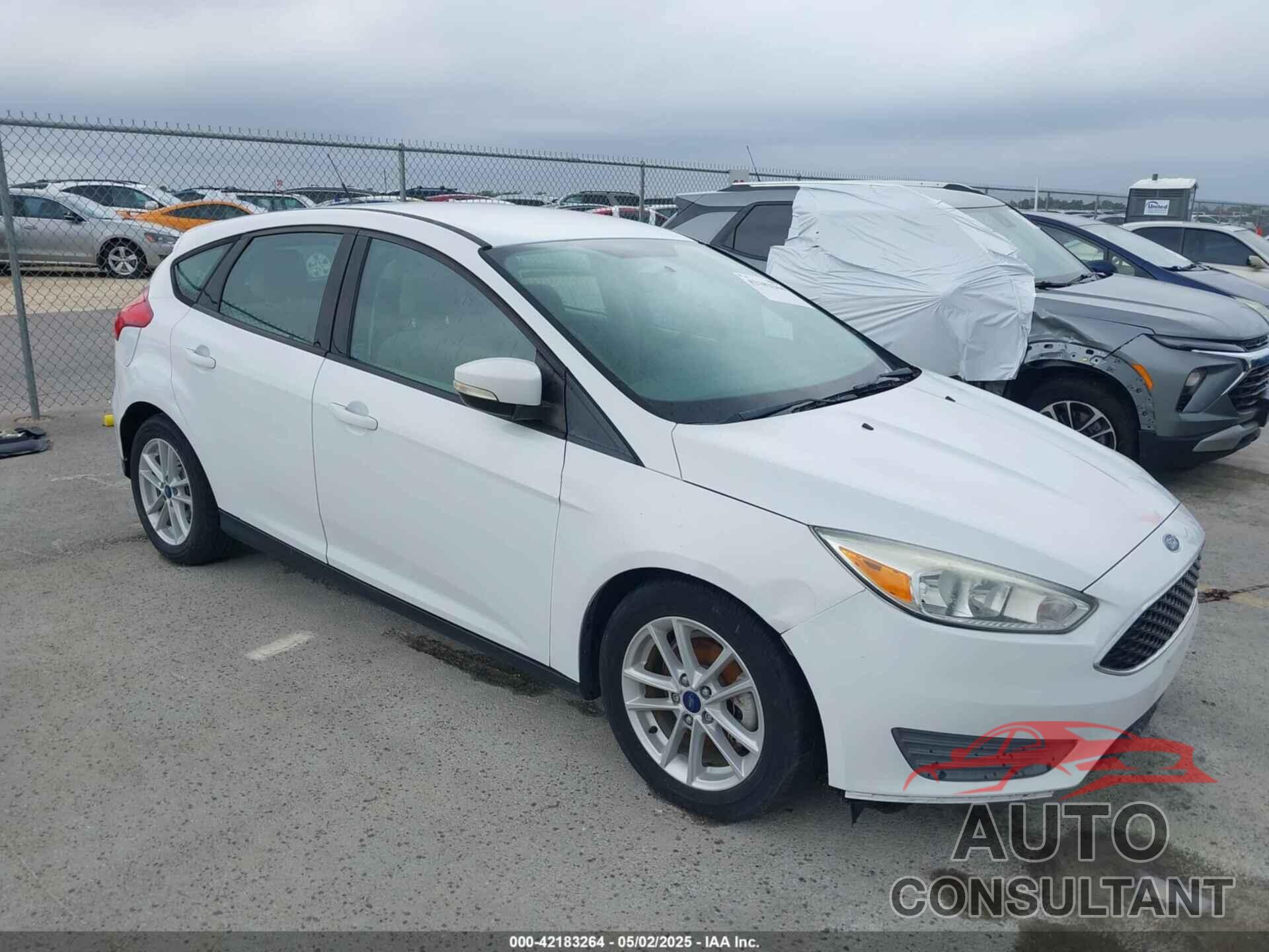 FORD FOCUS 2017 - 1FADP3K27HL225478