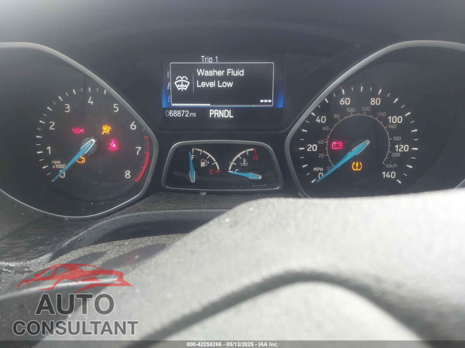 FORD FOCUS 2017 - 1FADP3E27HL201371