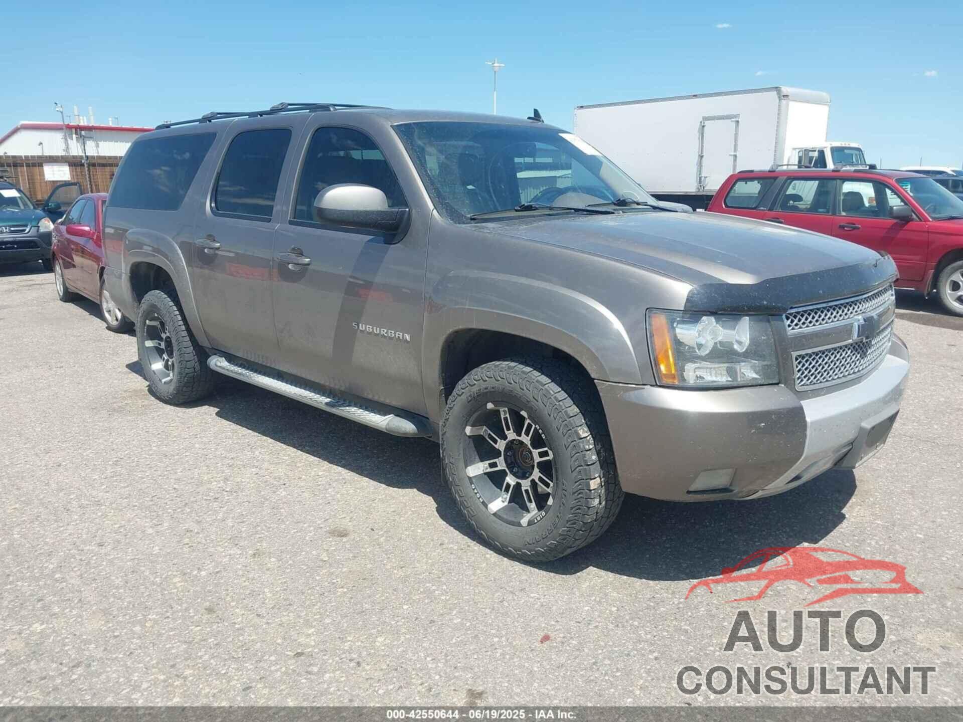 CHEVROLET SUBURBAN 1500 2012 - 1GNSKJE72CR262365