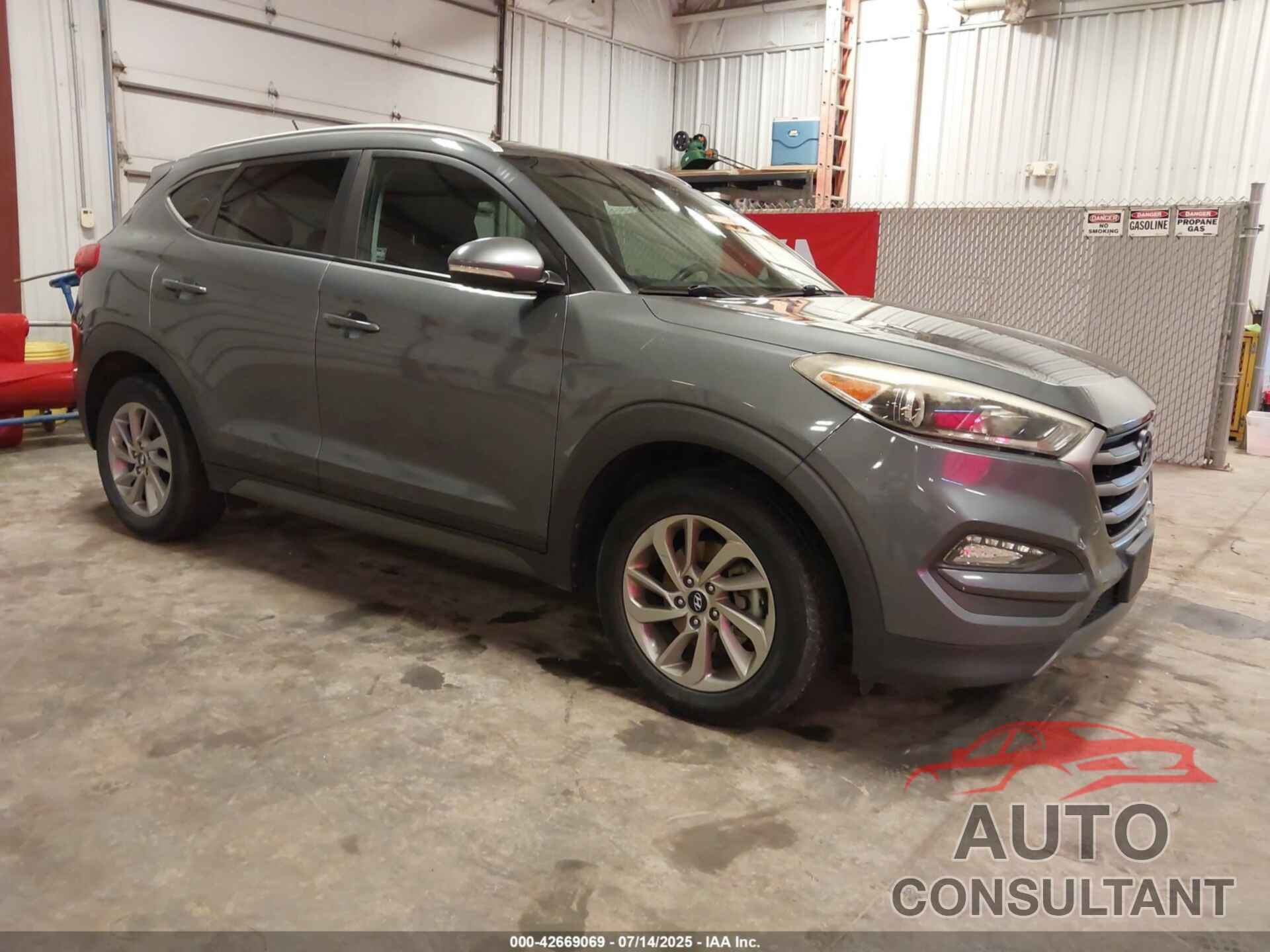 HYUNDAI TUCSON 2016 - KM8J3CA27GU063236