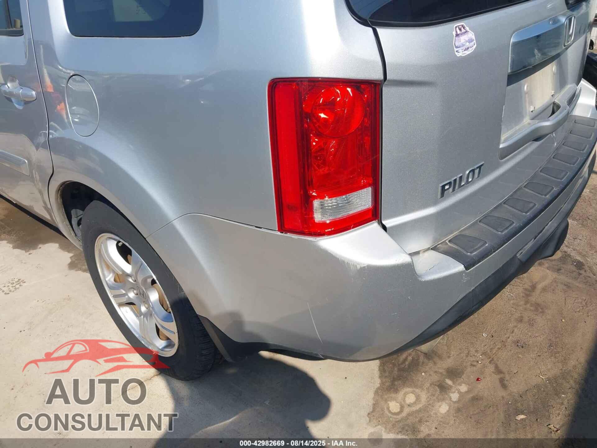 HONDA PILOT 2012 - 5FNYF3H6XCB032178