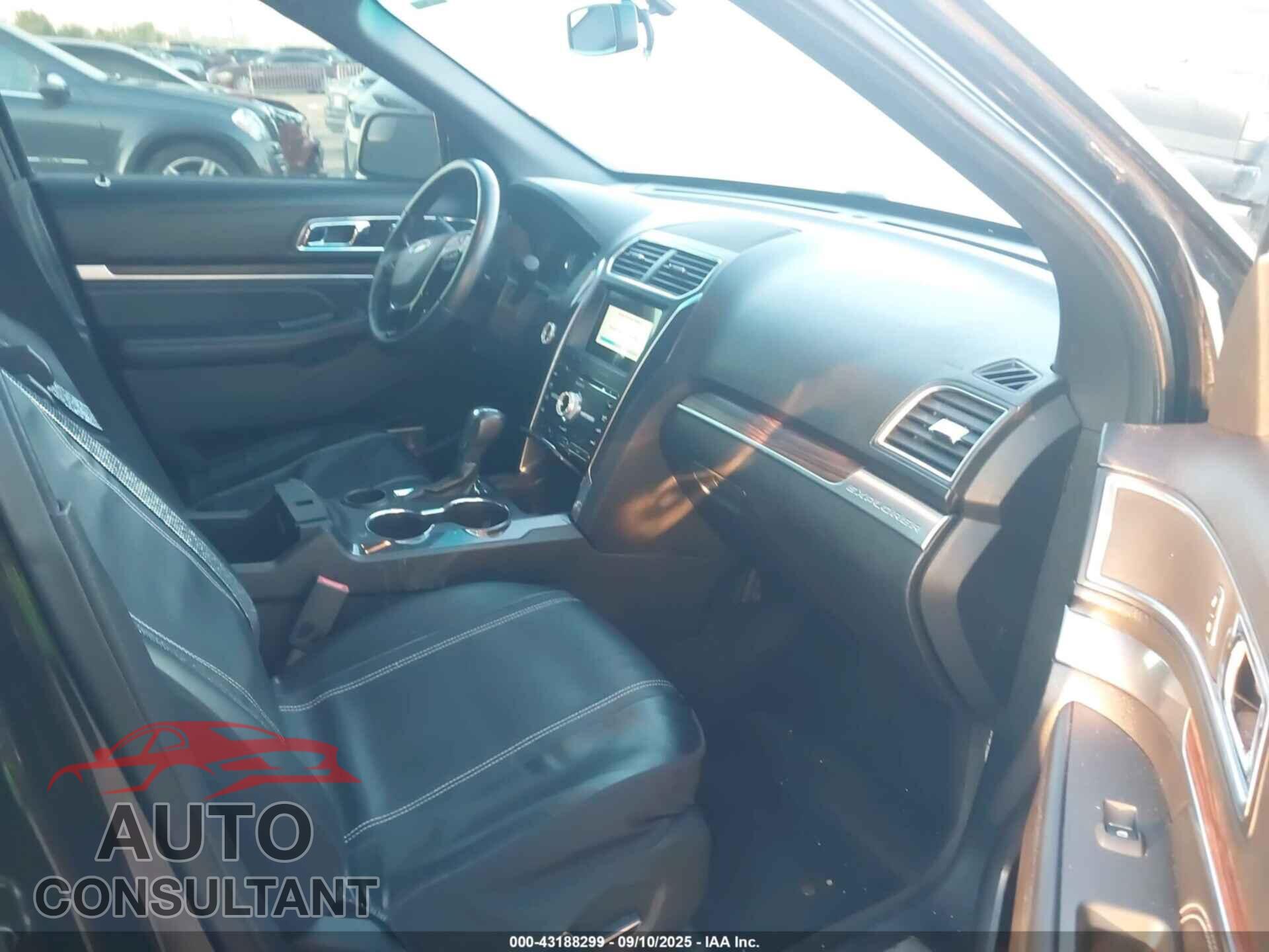 FORD EXPLORER 2018 - 1FM5K7F86JGB66792