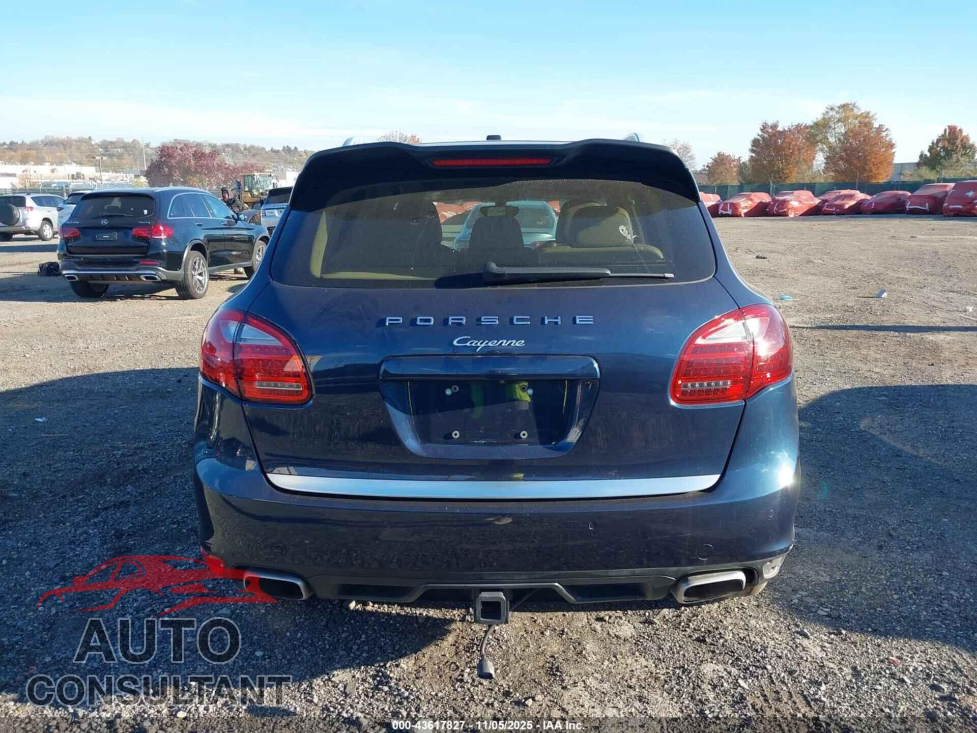 PORSCHE CAYENNE 2012 - WP1AA2A2XCLA00716