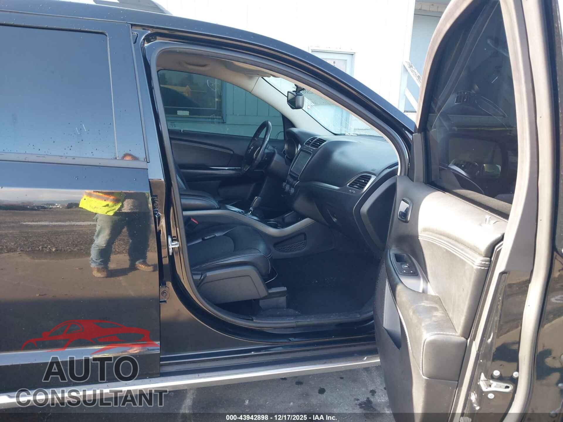 DODGE JOURNEY 2017 - 3C4PDDGG6HT553473
