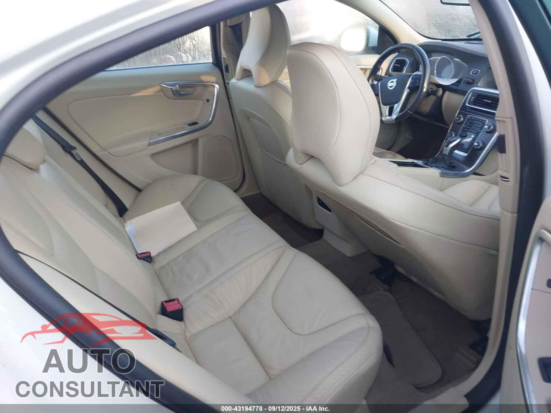 VOLVO S60 2014 - YV1612FS2E2277458