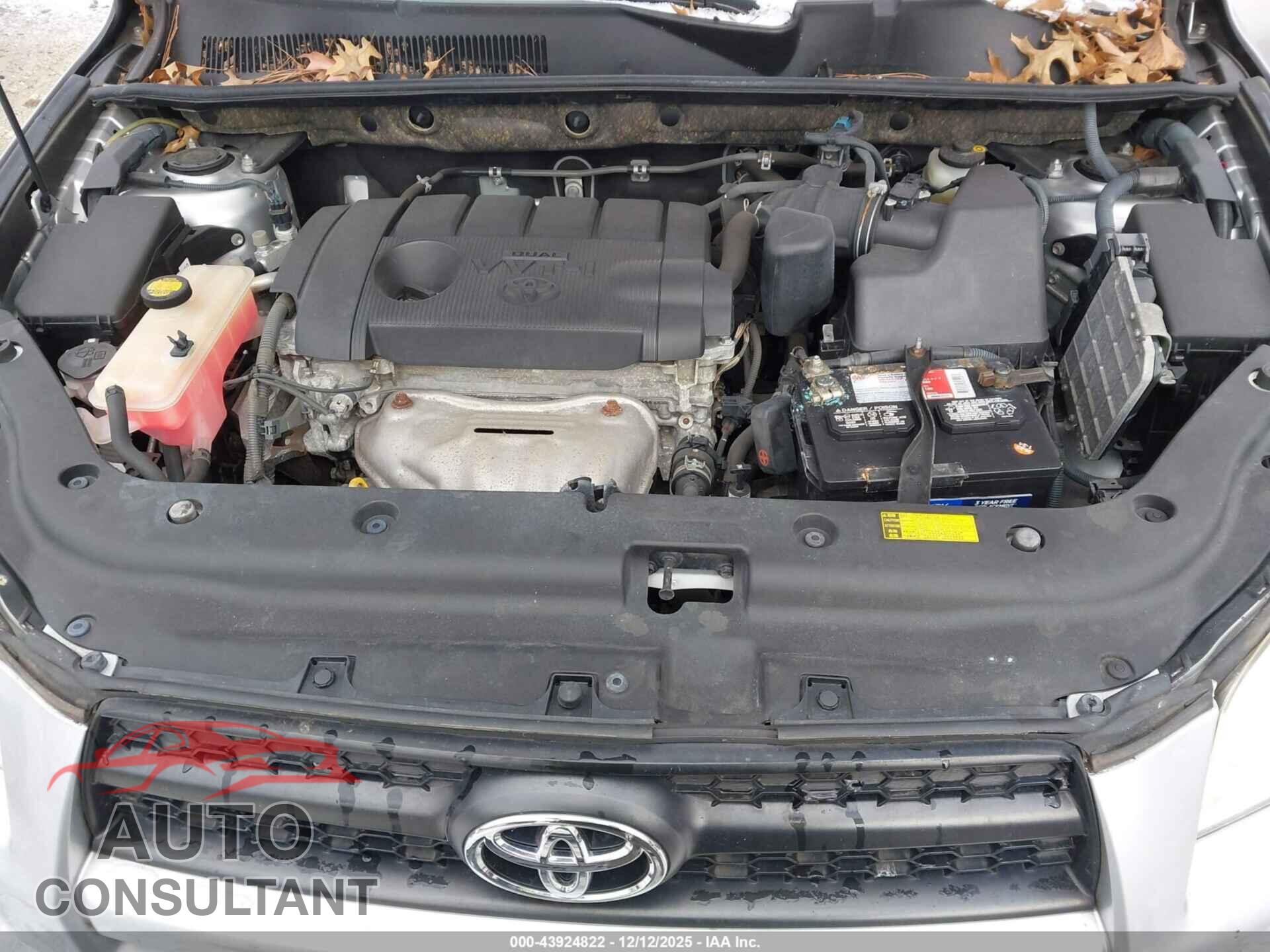 TOYOTA RAV4 2012 - JTMZF4DV2CD032576
