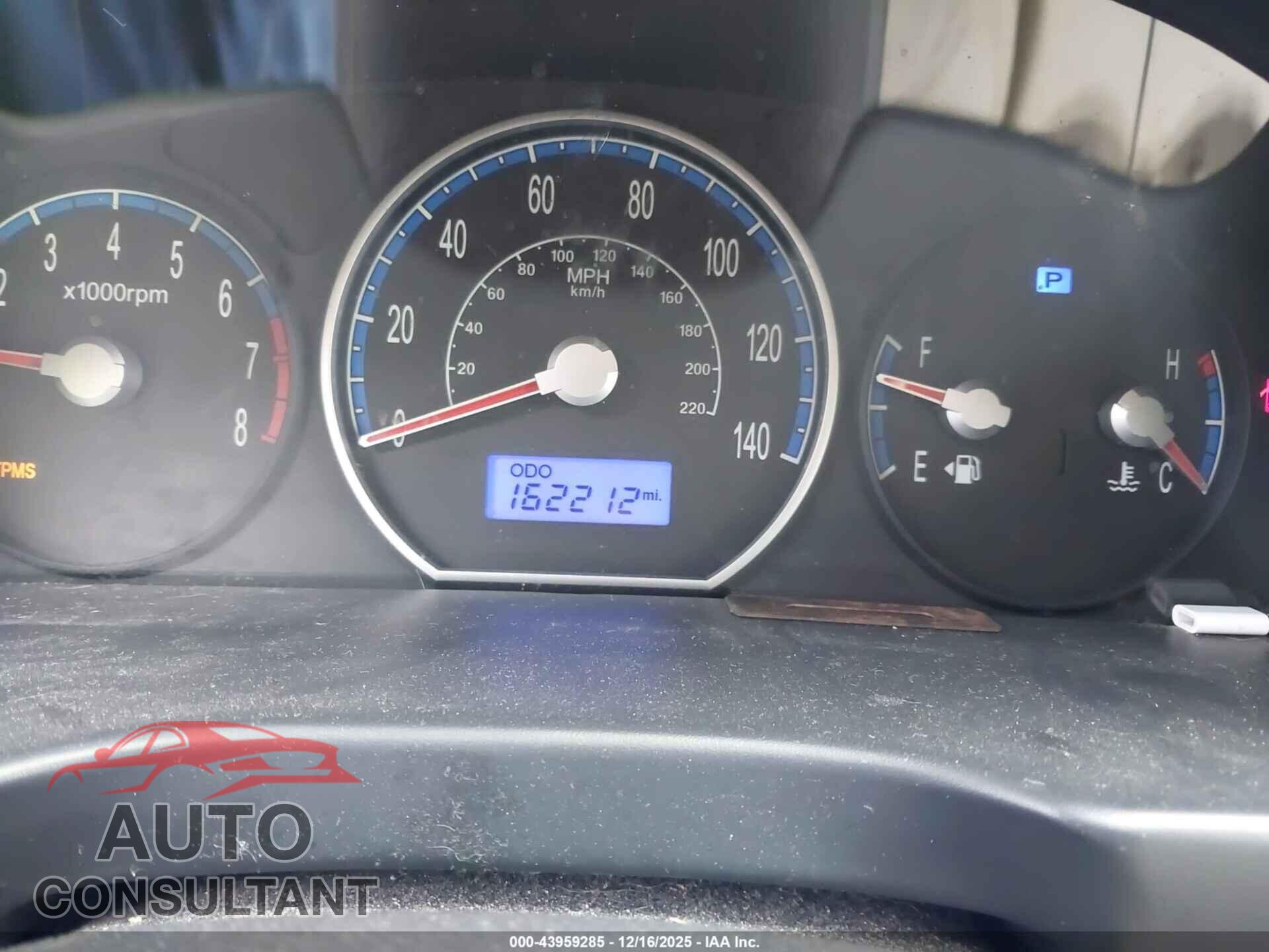 HYUNDAI SANTA FE 2009 - 5NMSG13D79H248235