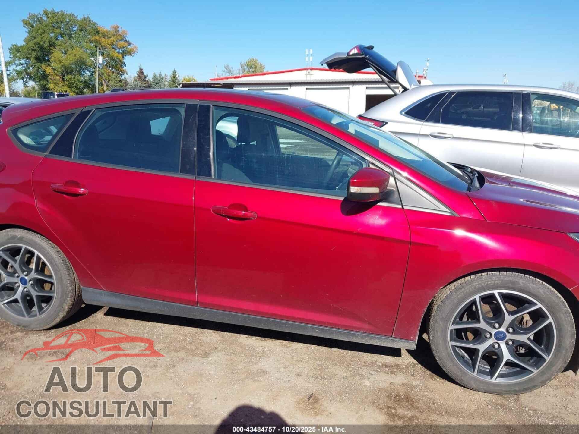 FORD FOCUS 2017 - 1FADP3M21HL276049