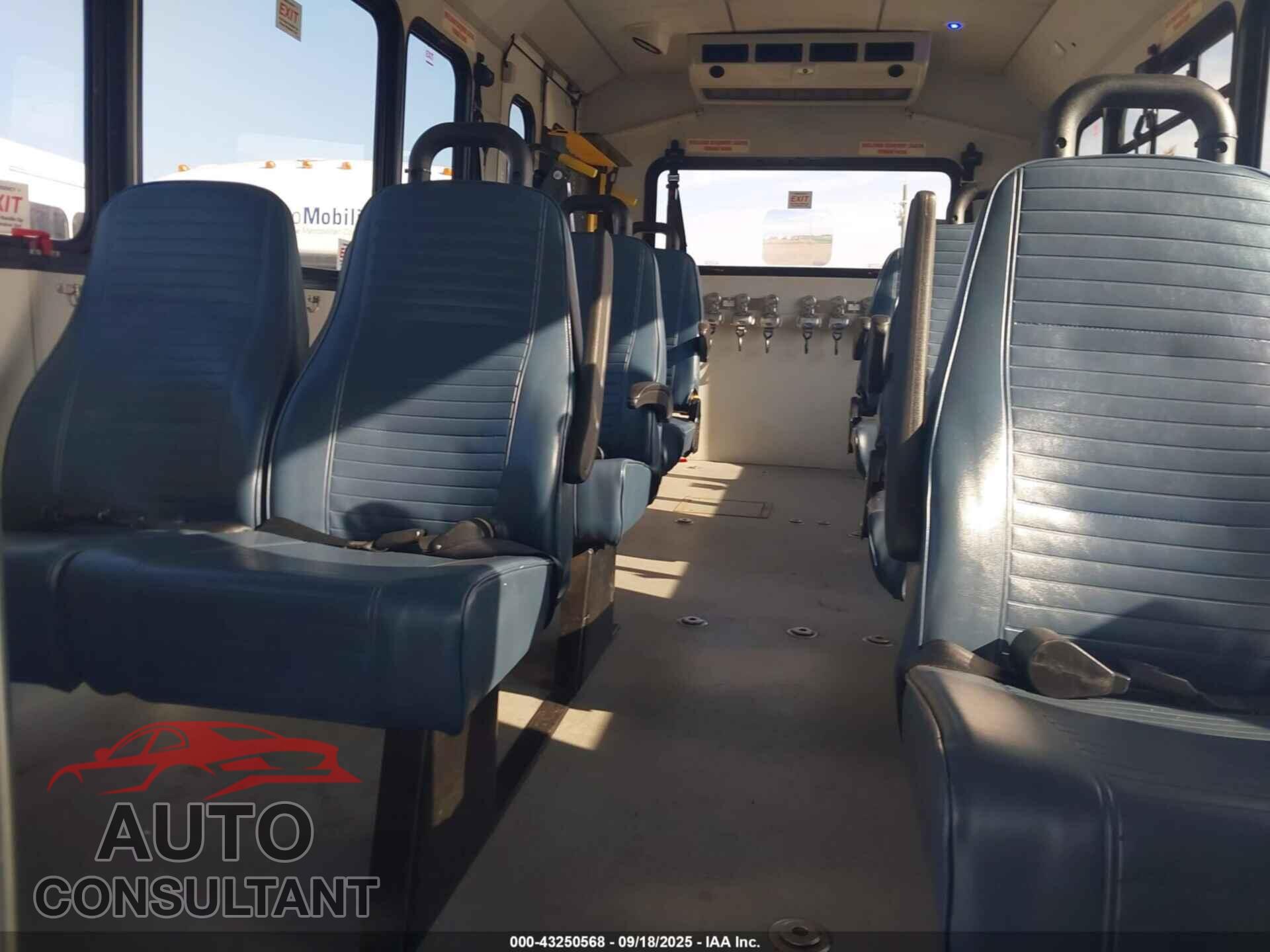 FORD E-450 CUTAWAY 2018 - 1FDFE4FS1JDC34634