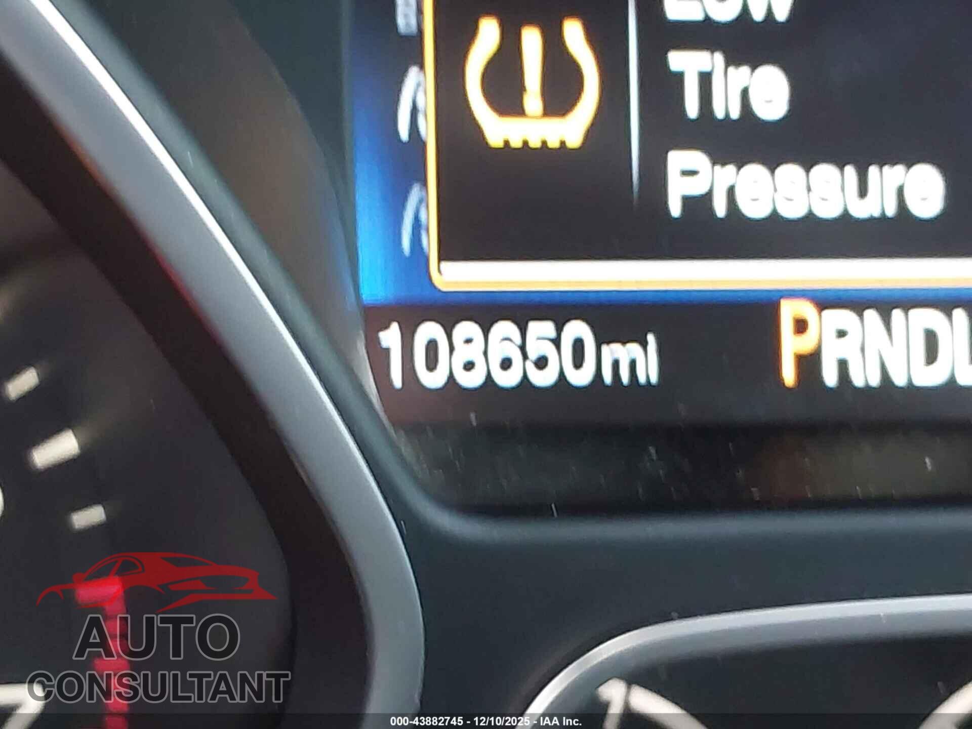 FORD FOCUS 2017 - 1FADP3F29HL227632