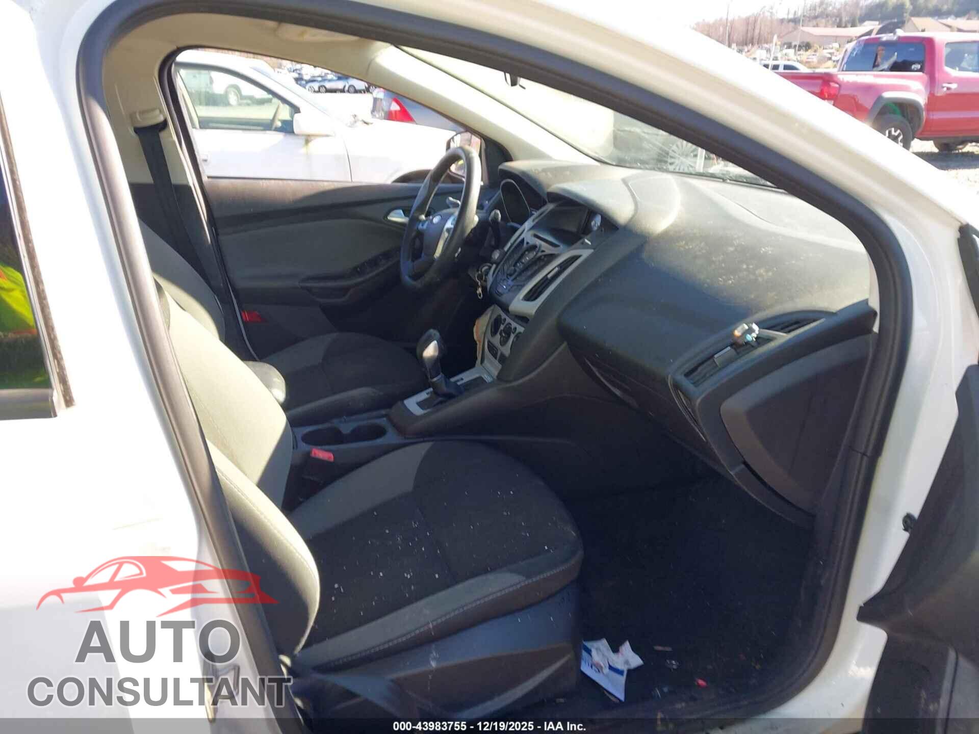 FORD FOCUS 2014 - 1FADP3K26EL408317