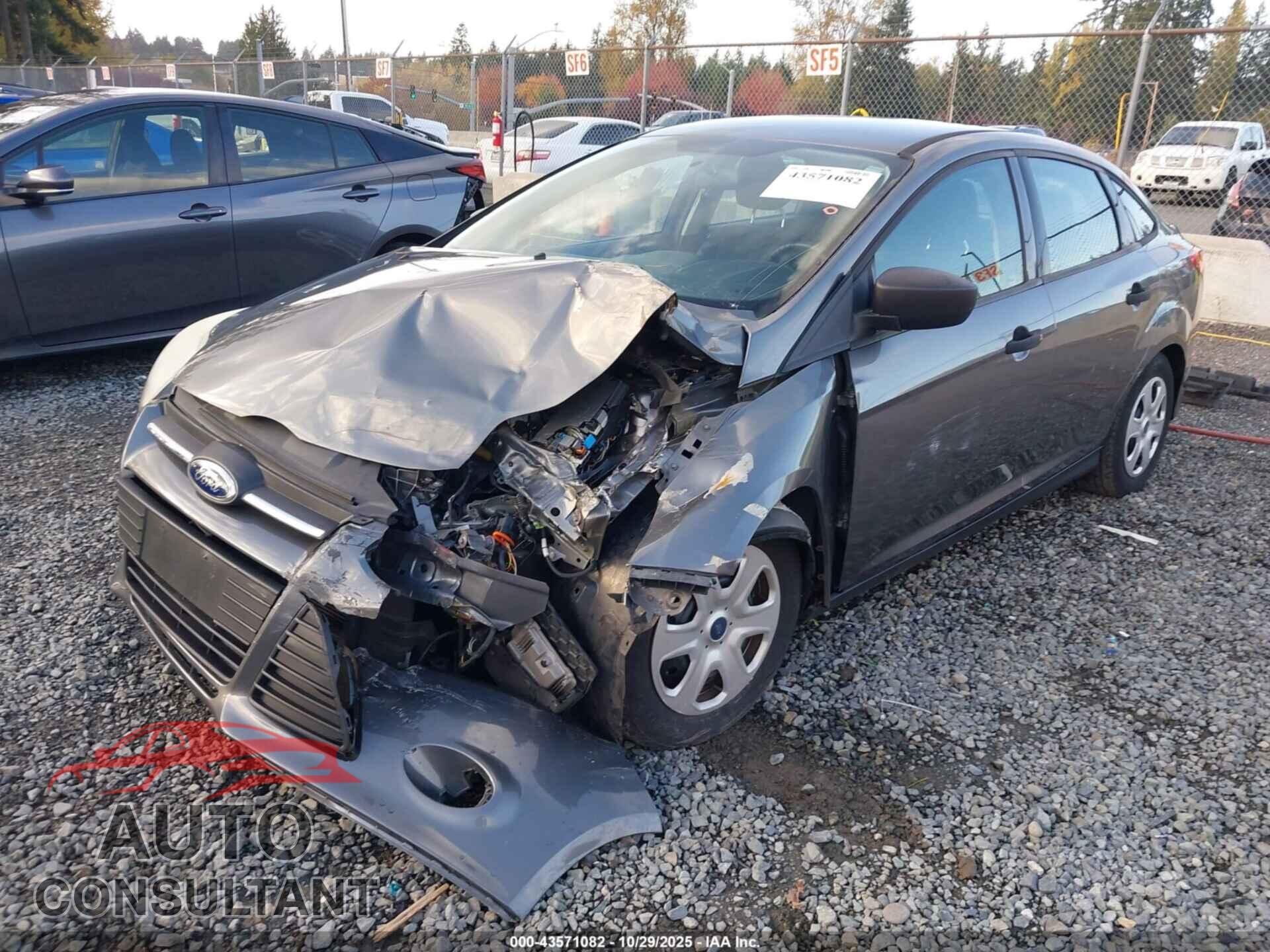 FORD FOCUS 2014 - 1FADP3E26EL144706