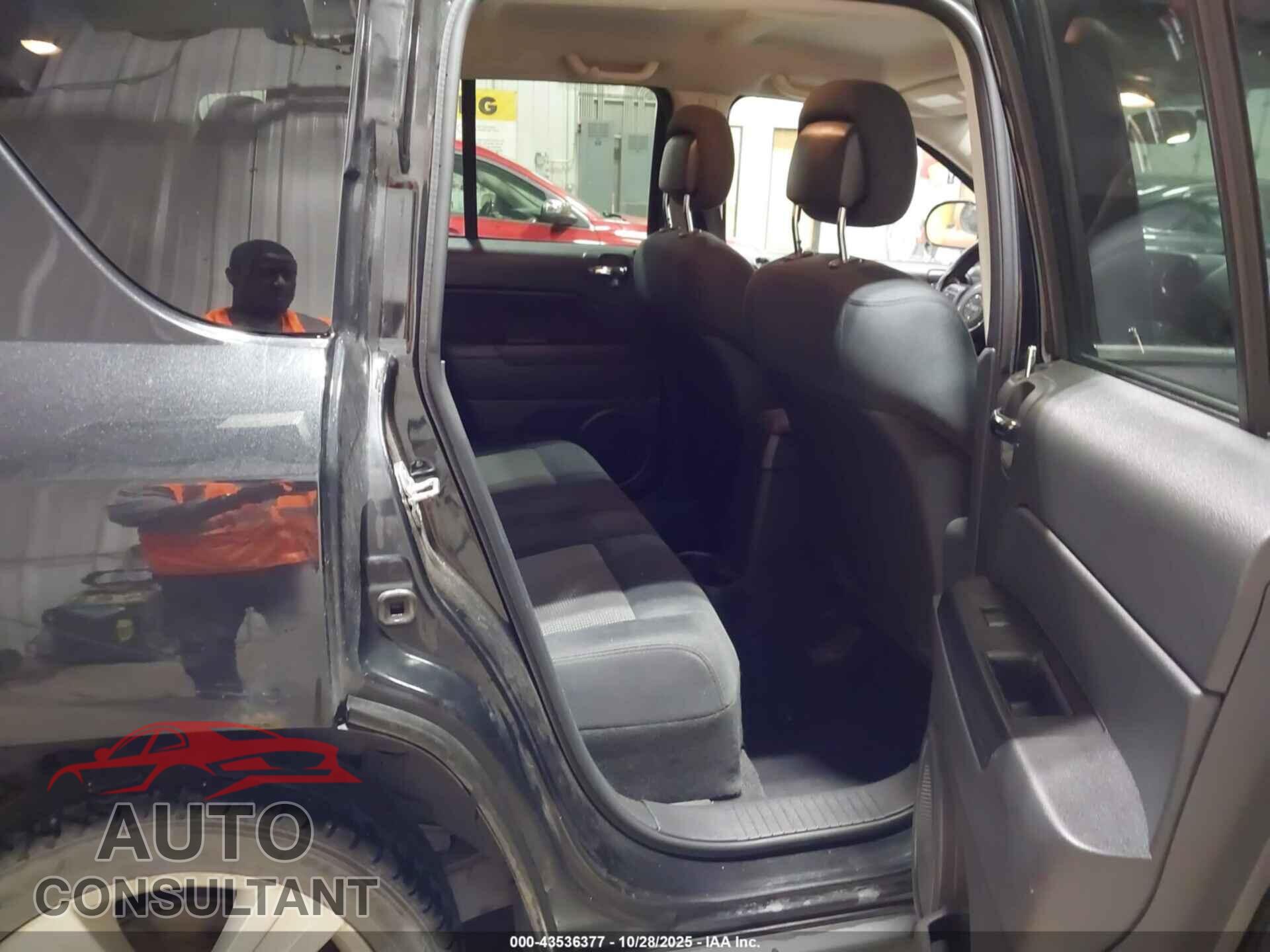 JEEP COMPASS 2011 - 1J4NF1FBXBD163778