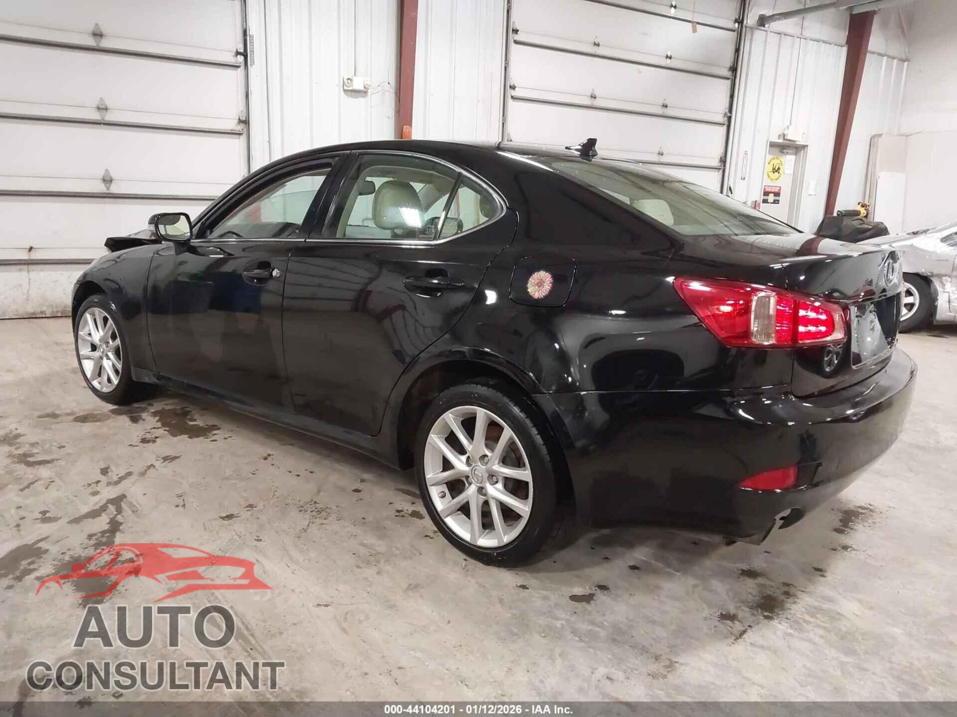 LEXUS IS 250 2011 - JTHCF5C29B2035339