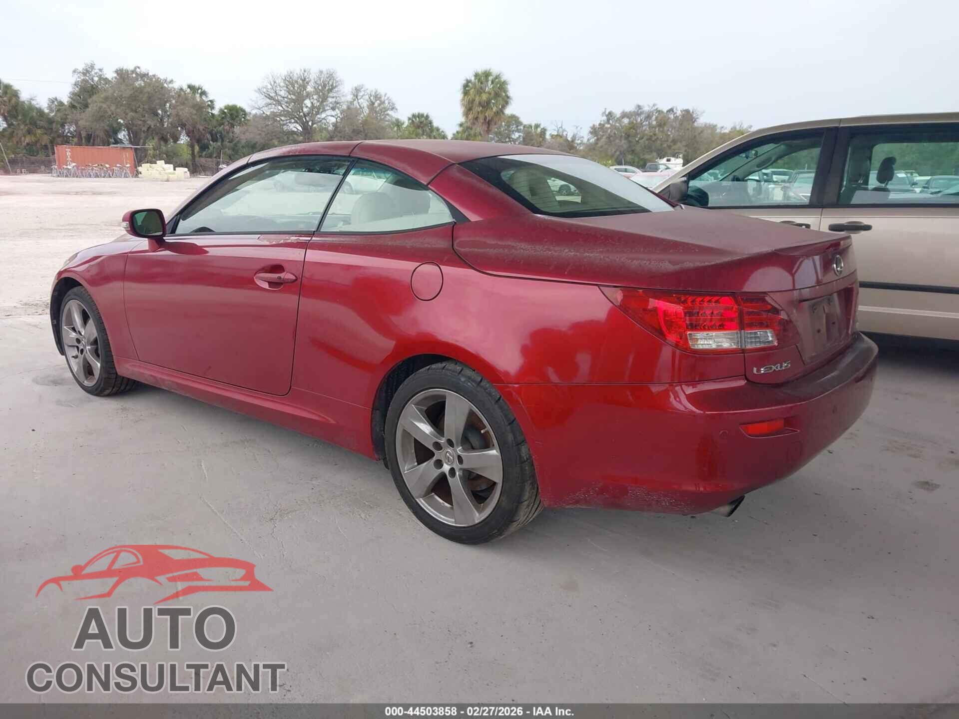 LEXUS IS 250C 2010 - JTHFF2C24A2511040