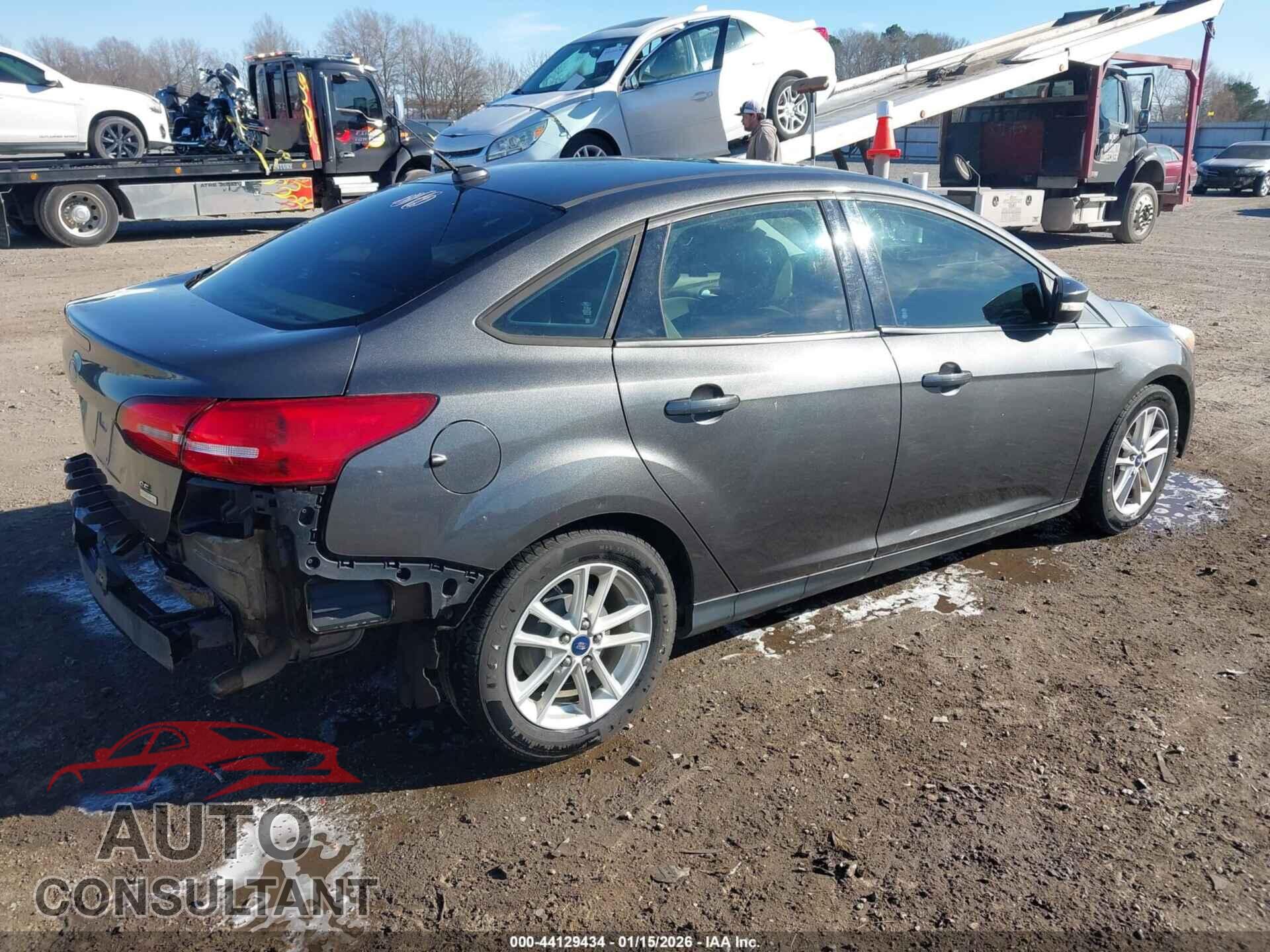FORD FOCUS 2015 - 1FADP3F27FL227772