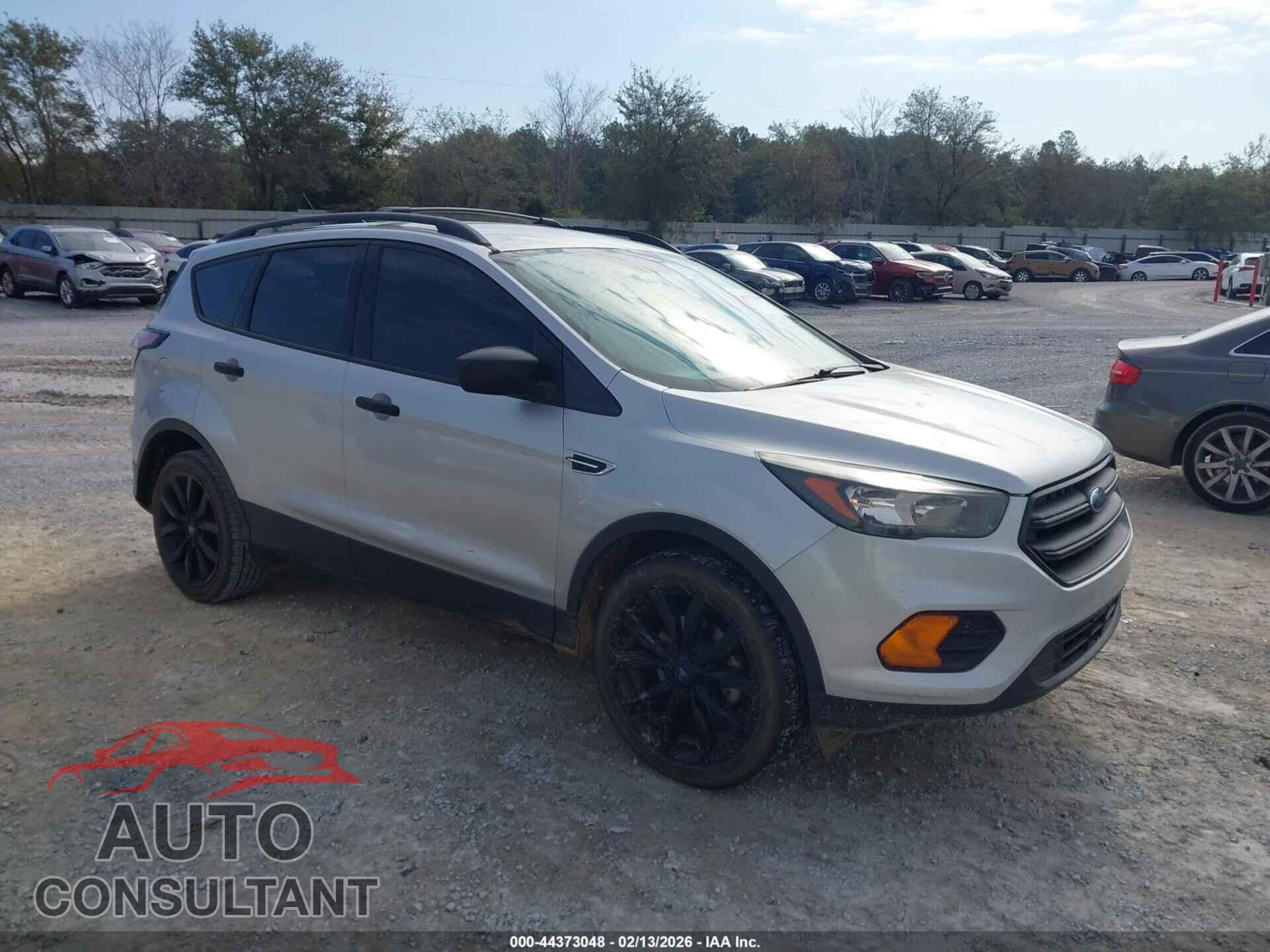 FORD ESCAPE 2017 - 1FMCU0F78HUE64840