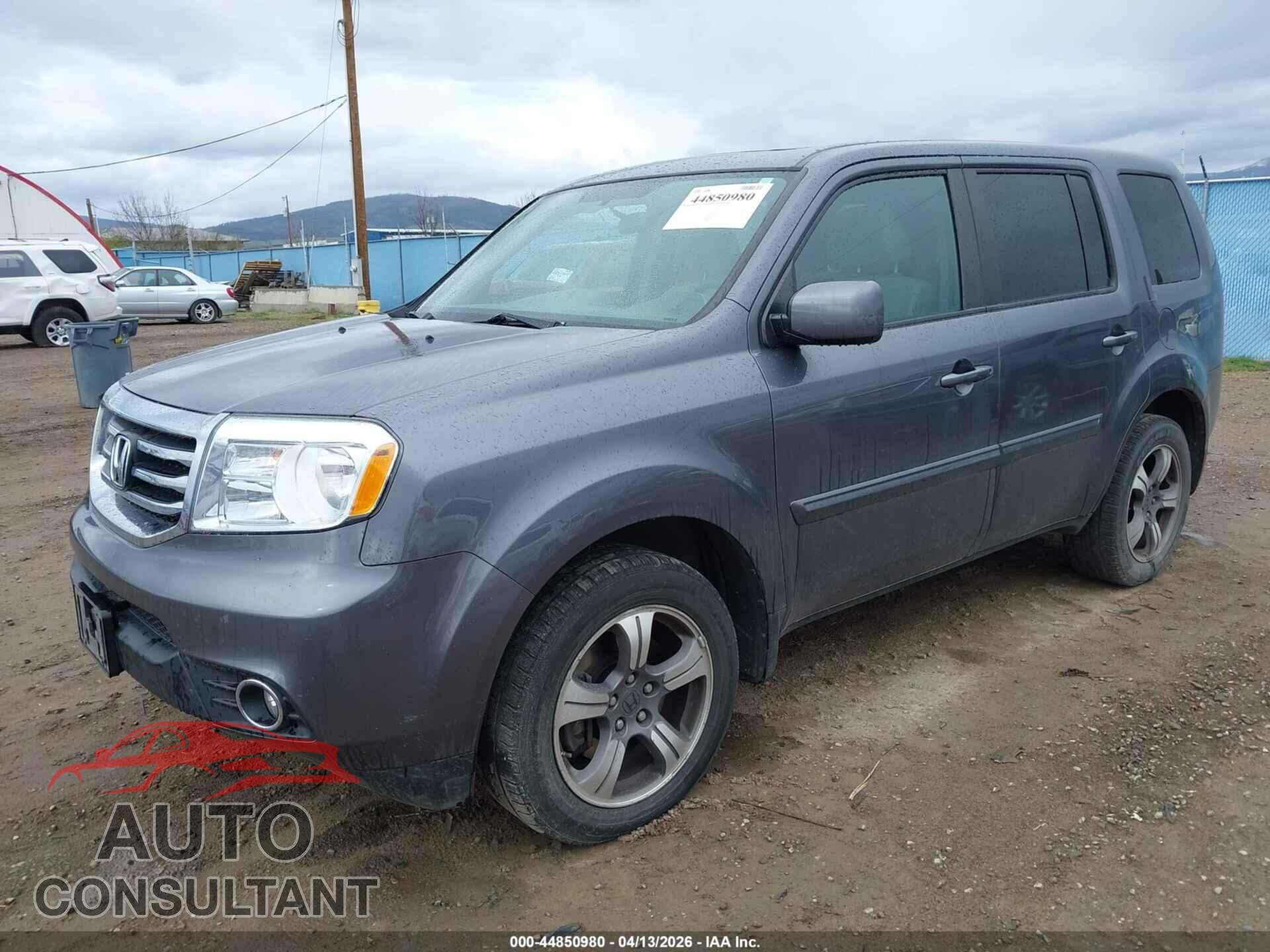 HONDA PILOT 2015 - 5FNYF4H37FB070421