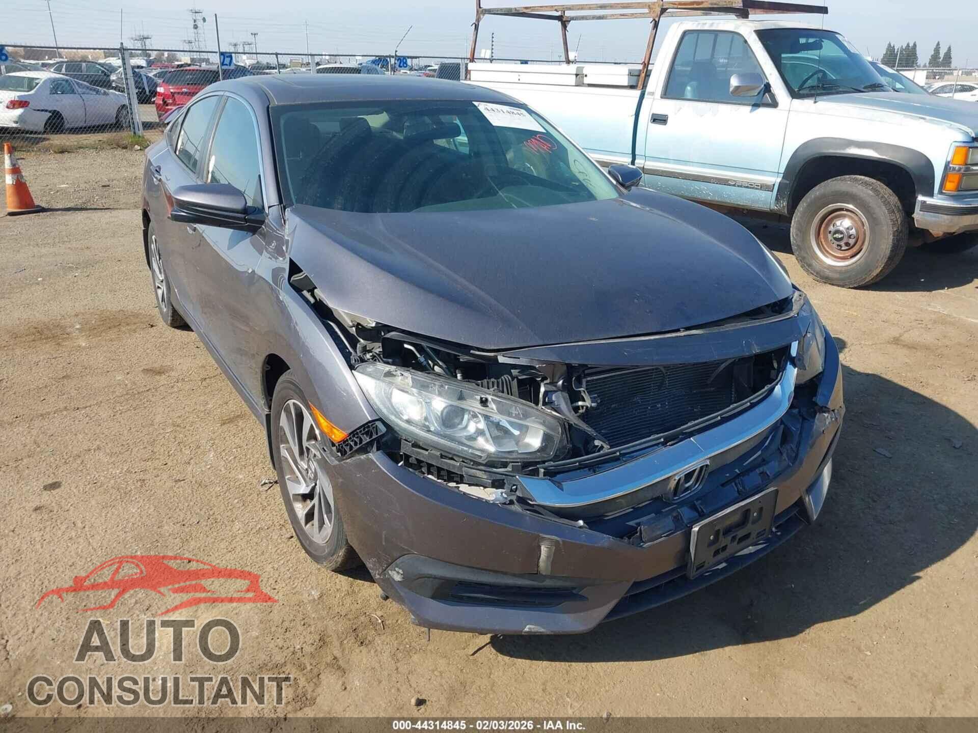 HONDA CIVIC 2017 - 19XFC2F78HE230714