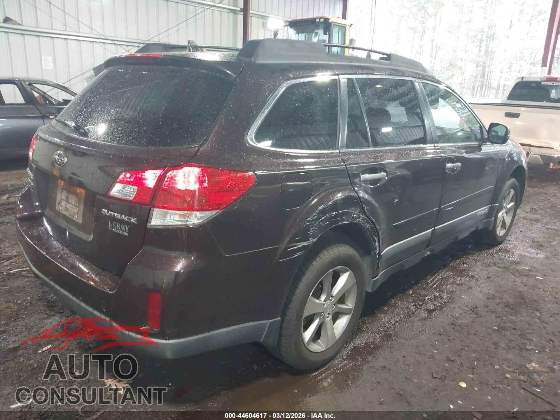 SUBARU OUTBACK 2013 - 4S4BRCSC6D3240077