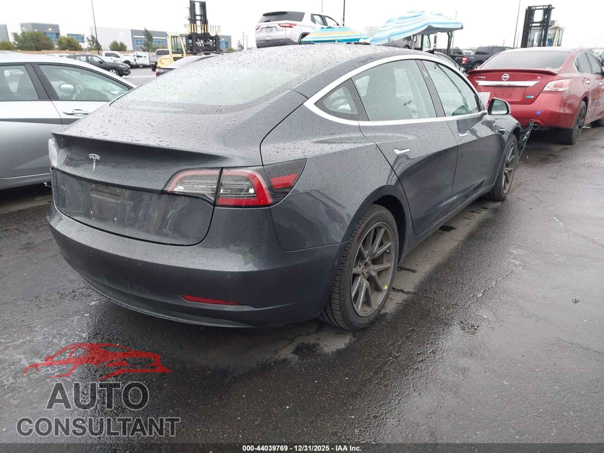 TESLA MODEL 3 2018 - 5YJ3E1EA7JF045235