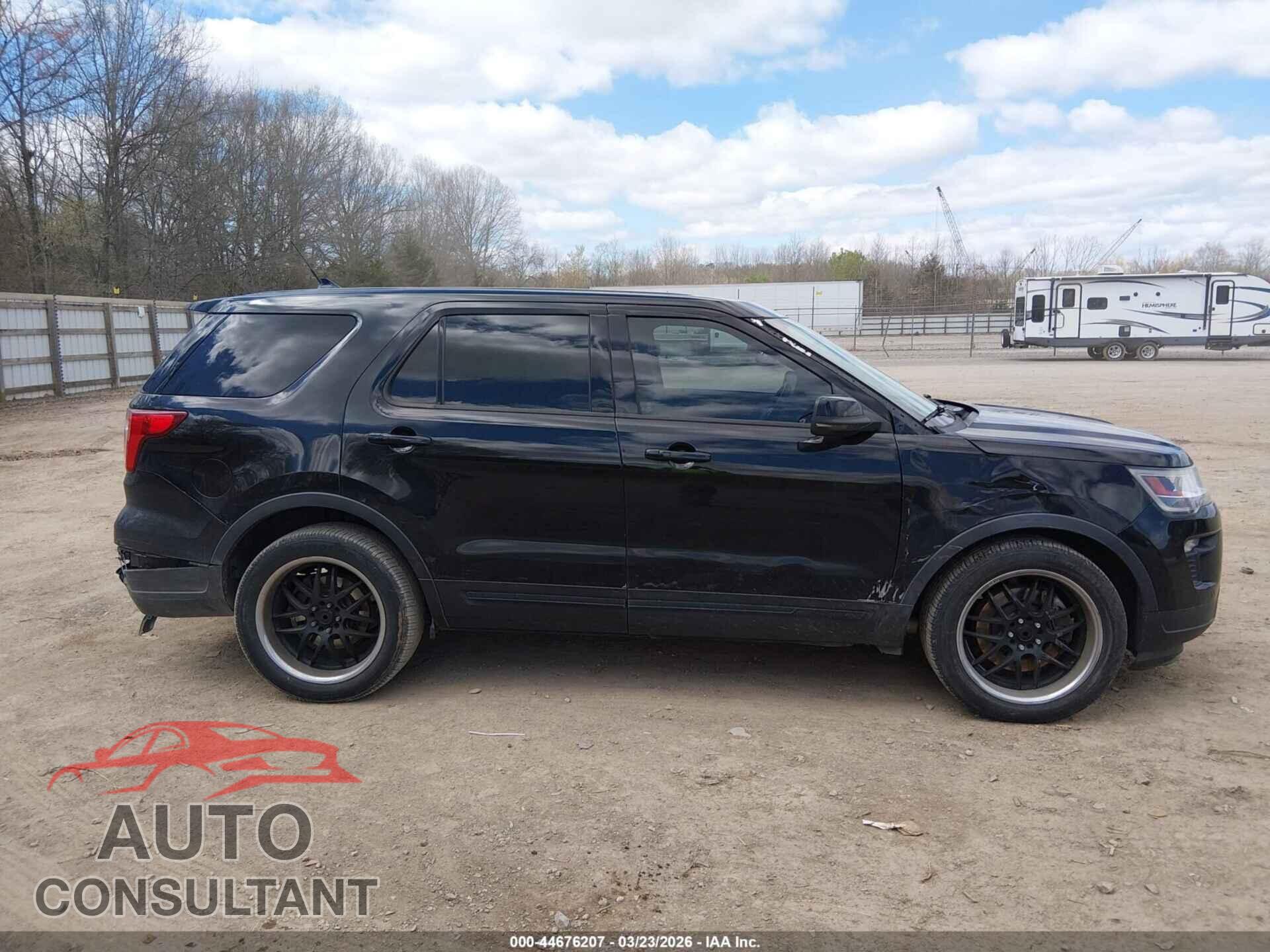 FORD EXPLORER 2018 - 1FM5K7D83JGB40279