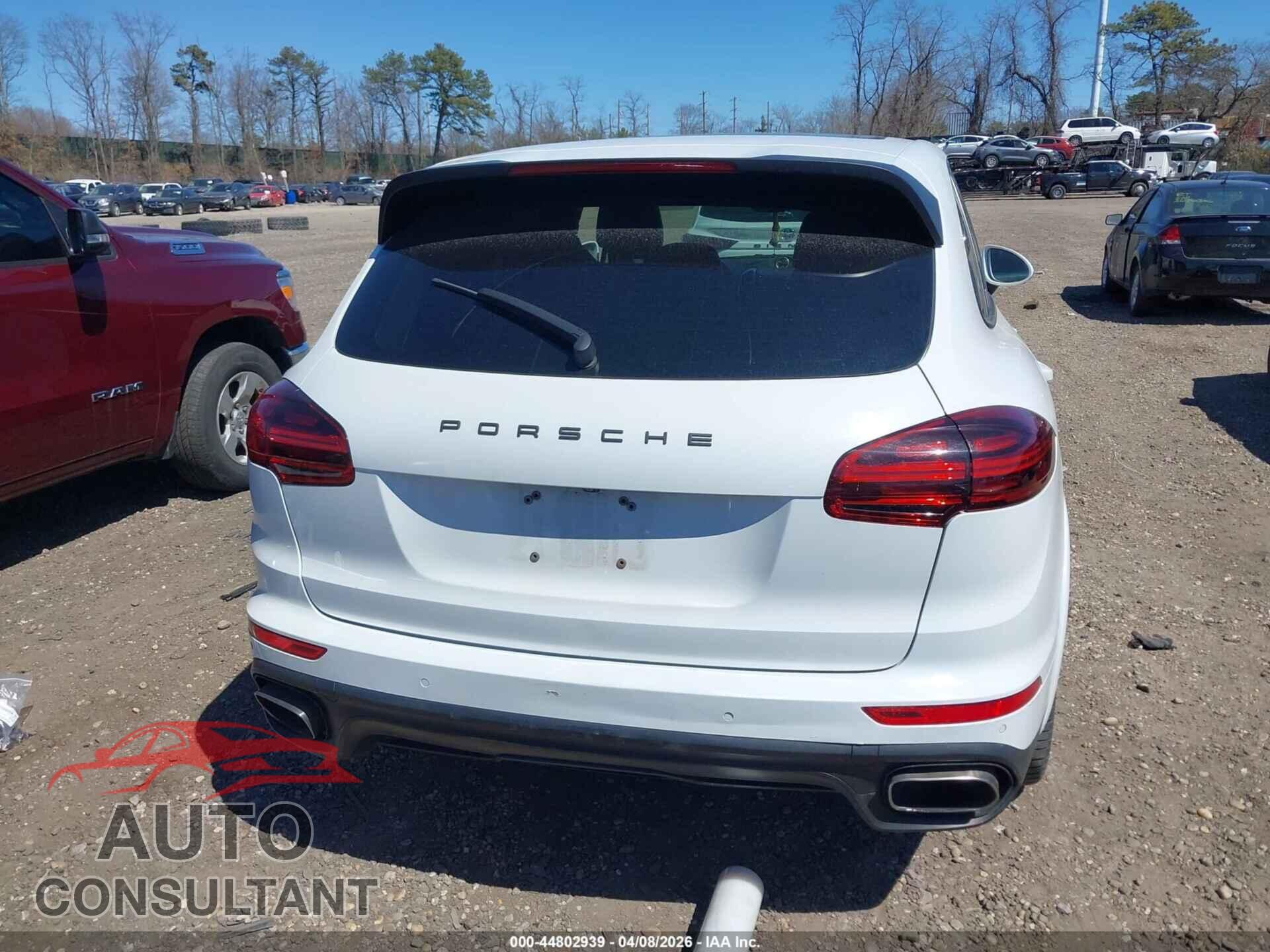 PORSCHE CAYENNE 2016 - WP1AA2A22GLA08976