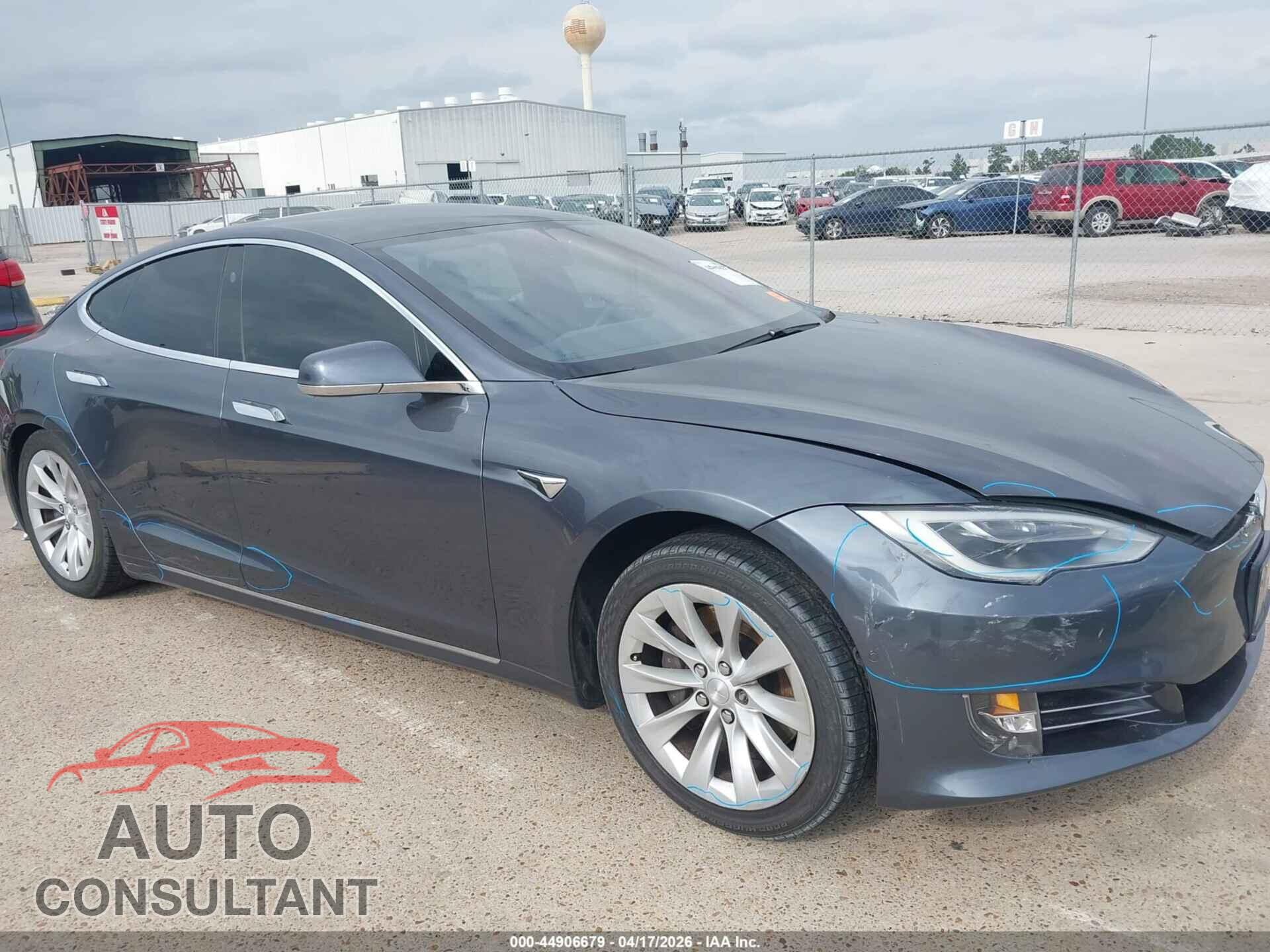 TESLA MODEL S 2017 - 5YJSA1E10HF202699
