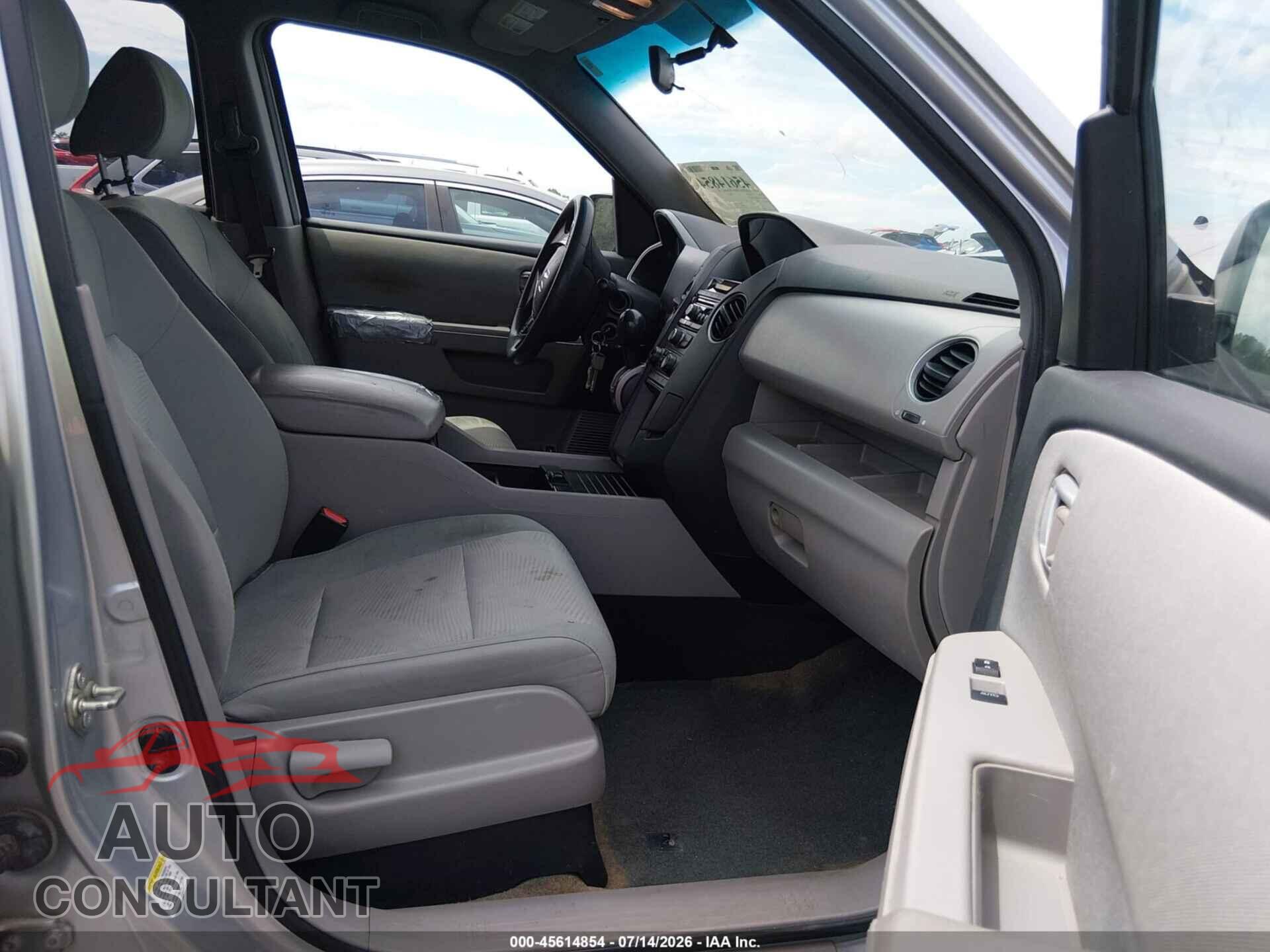 HONDA PILOT 2014 - 5FNYF3H24EB019765