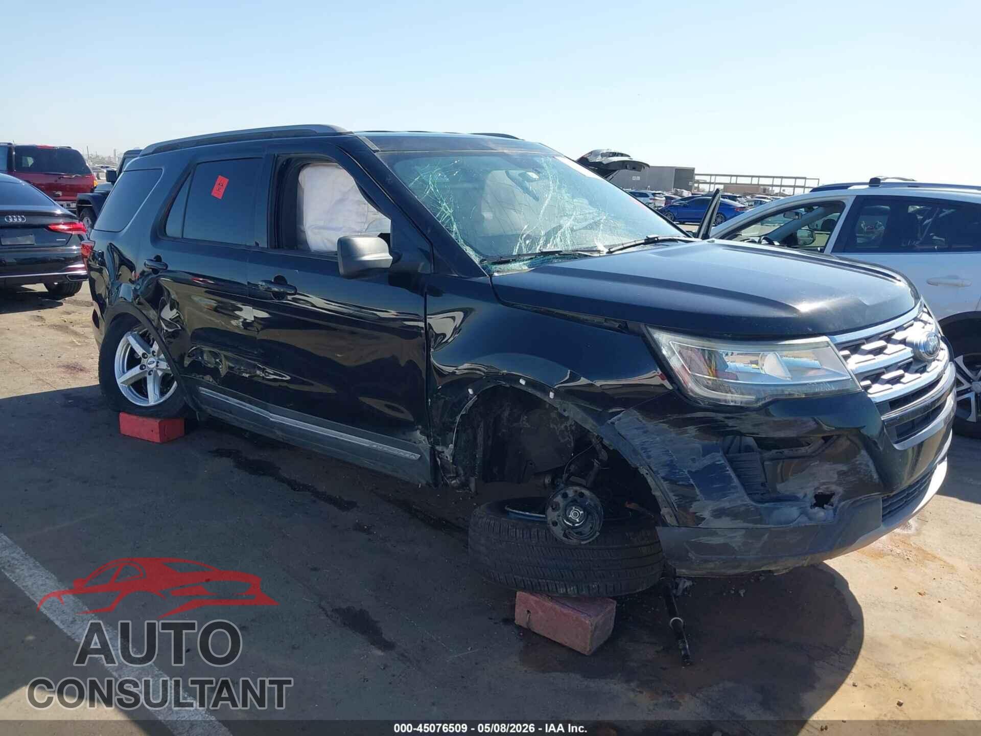 FORD EXPLORER 2018 - 1FM5K7D88JGB56848