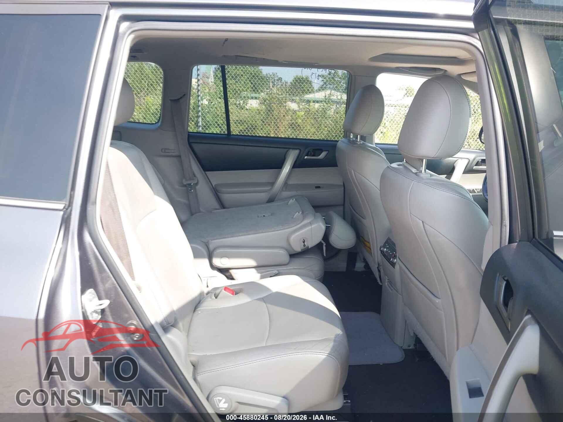 TOYOTA HIGHLANDER 2012 - 5TDBK3EH8CS156324