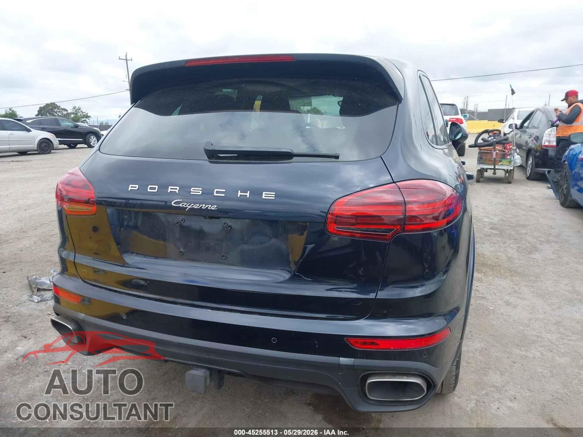 PORSCHE CAYENNE 2015 - WP1AF2A2XFLA39604