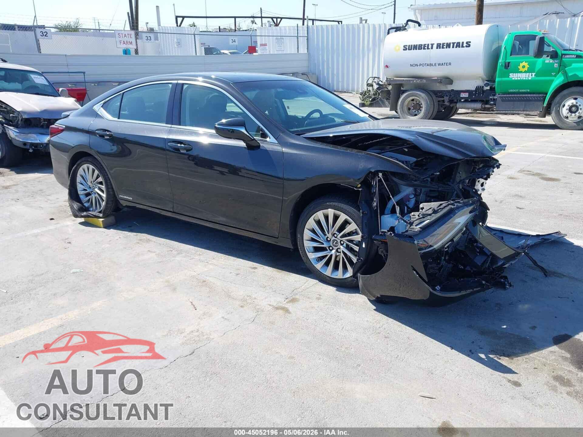 LEXUS ES 300H 2020 - 58AE21B19LU011169