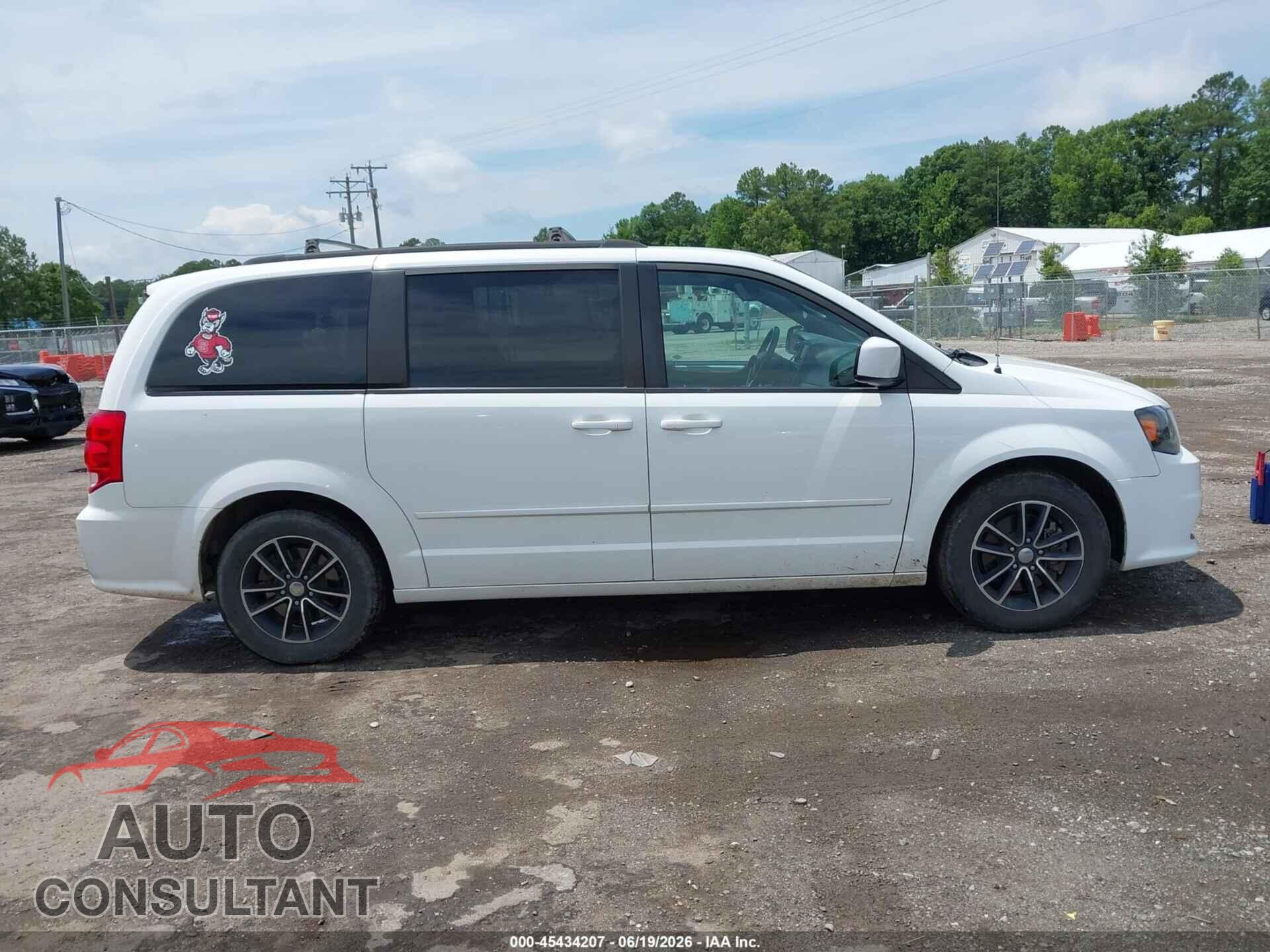DODGE GRAND CARAVAN 2017 - 2C4RDGEG1HR672015