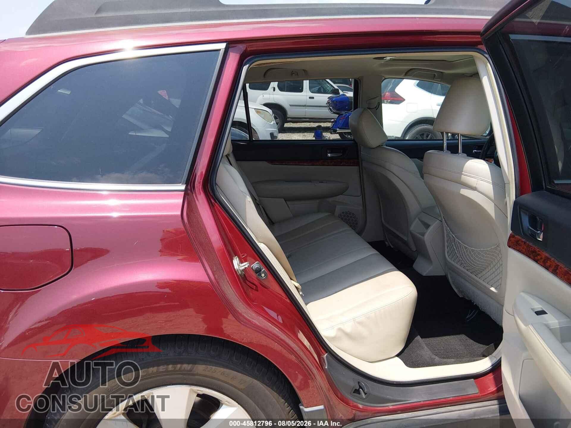 SUBARU OUTBACK 2011 - 4S4BRDKC4B2371100