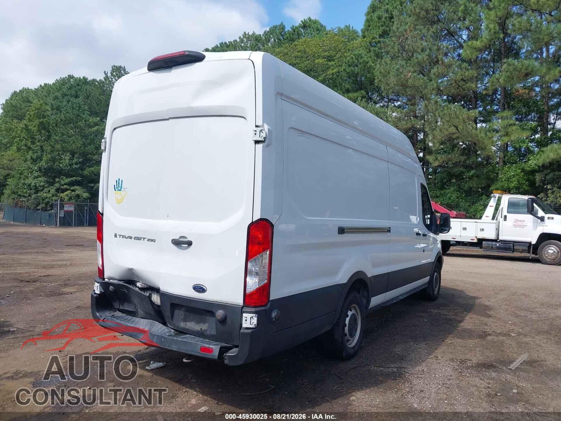 FORD TRANSIT-250 2019 - 1FTYR3XM8KKA81663