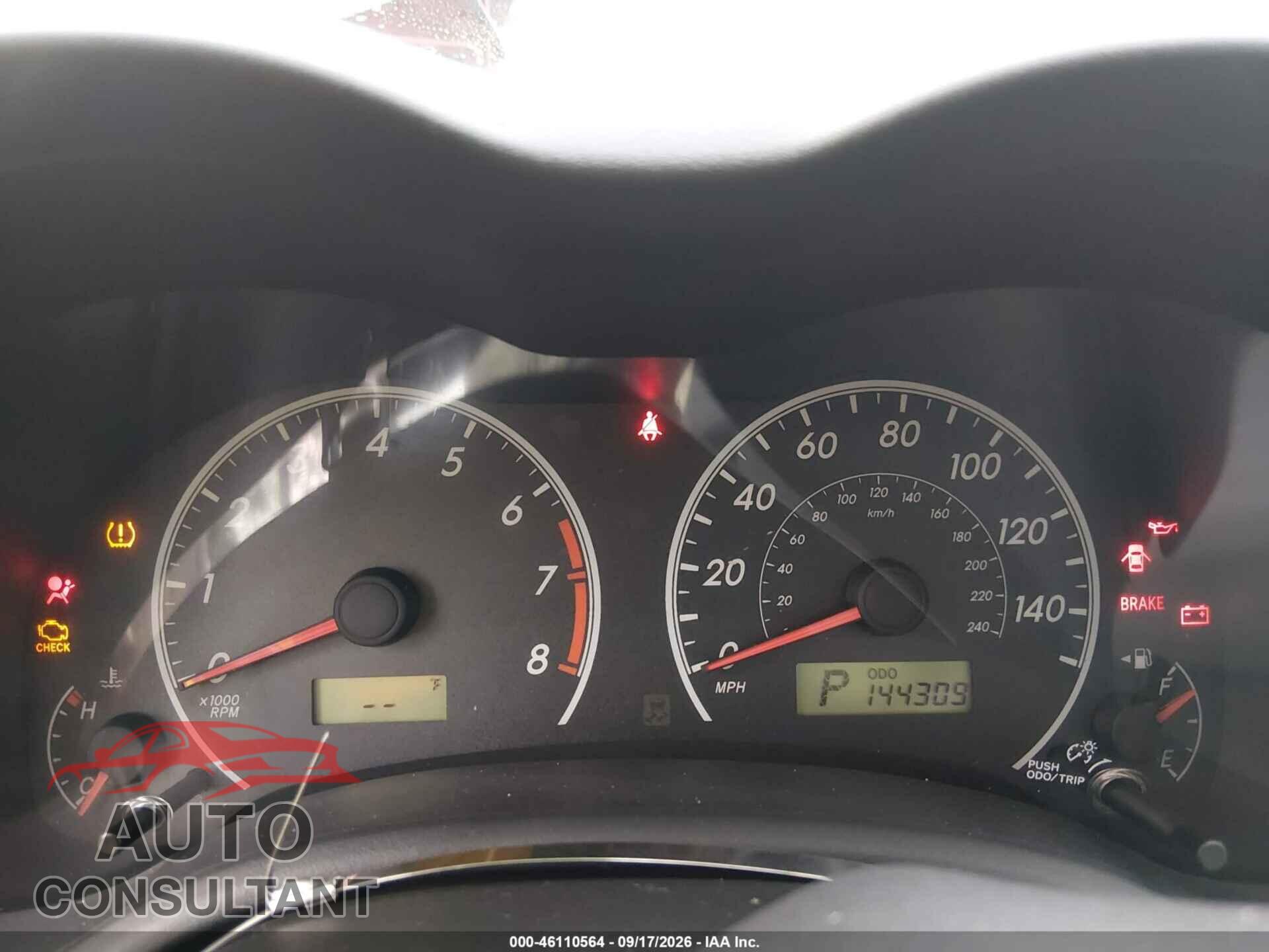 TOYOTA COROLLA 2011 - 2T1BU4EE4BC558564