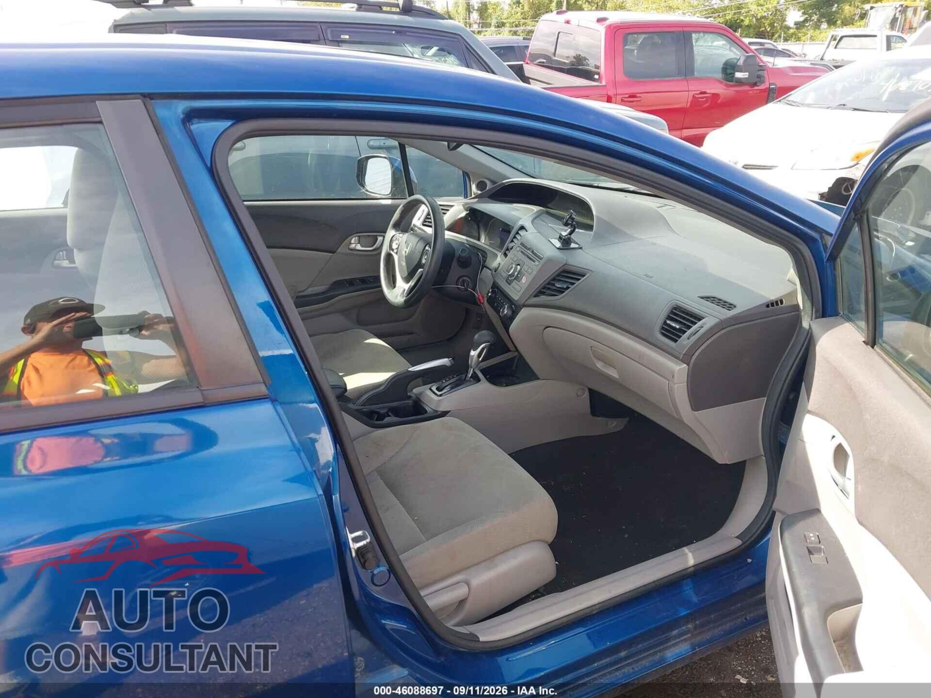 HONDA CIVIC 2012 - 19XFB2F84CE005453