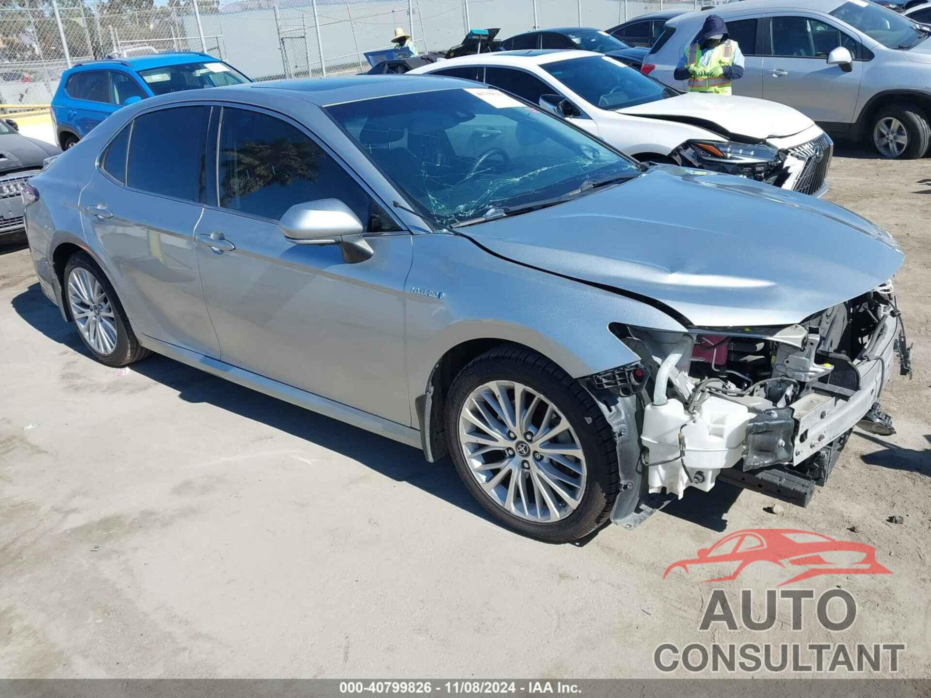 TOYOTA CAMRY HYBRID 2018 - 4T1B21HK2JU003762