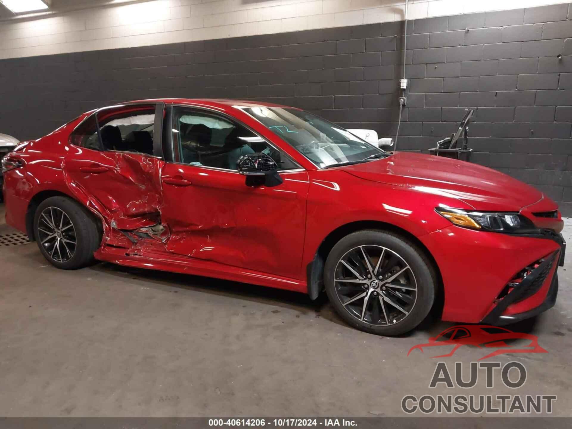 TOYOTA CAMRY 2023 - 4T1T11BK6PU106823